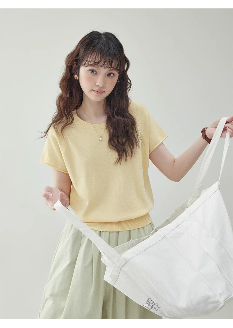 鵝黃色收腰捲邊針織衫女夏季新款插肩袖寬鬆上衣
