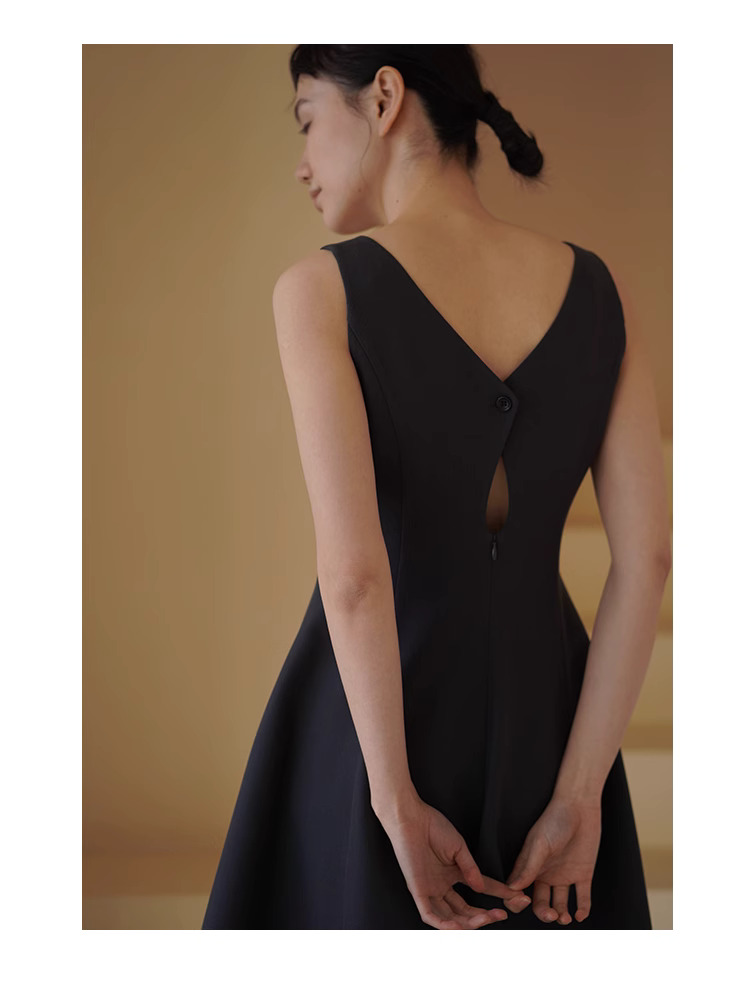 搖曳漫步優雅洋裝無袖V領收腰立裁遮肉大裙擺通勤裙子