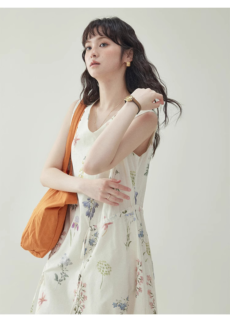 花卉印花純棉背心洋裝女夏新款度假風v領中裙