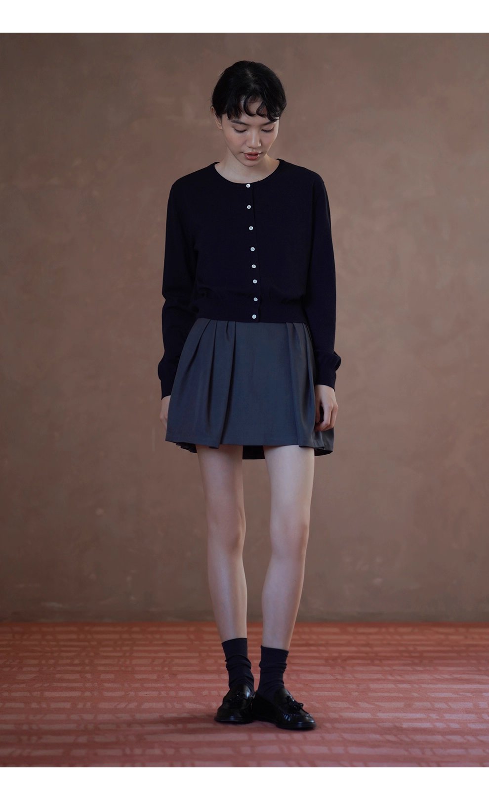 剛需基本款合身顯瘦通勤長袖軟糯針織撞色紐扣圓領外套