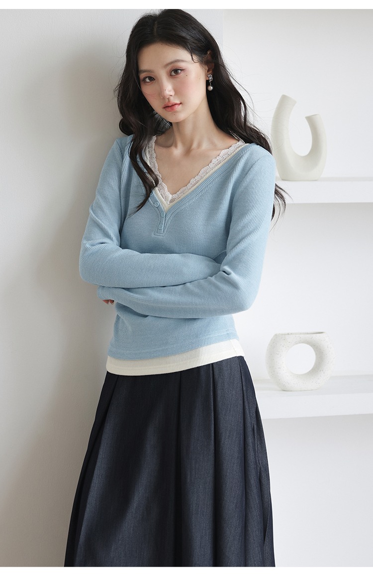 大尺碼蕾絲拼接V領針織衫女秋裝假兩件上衣