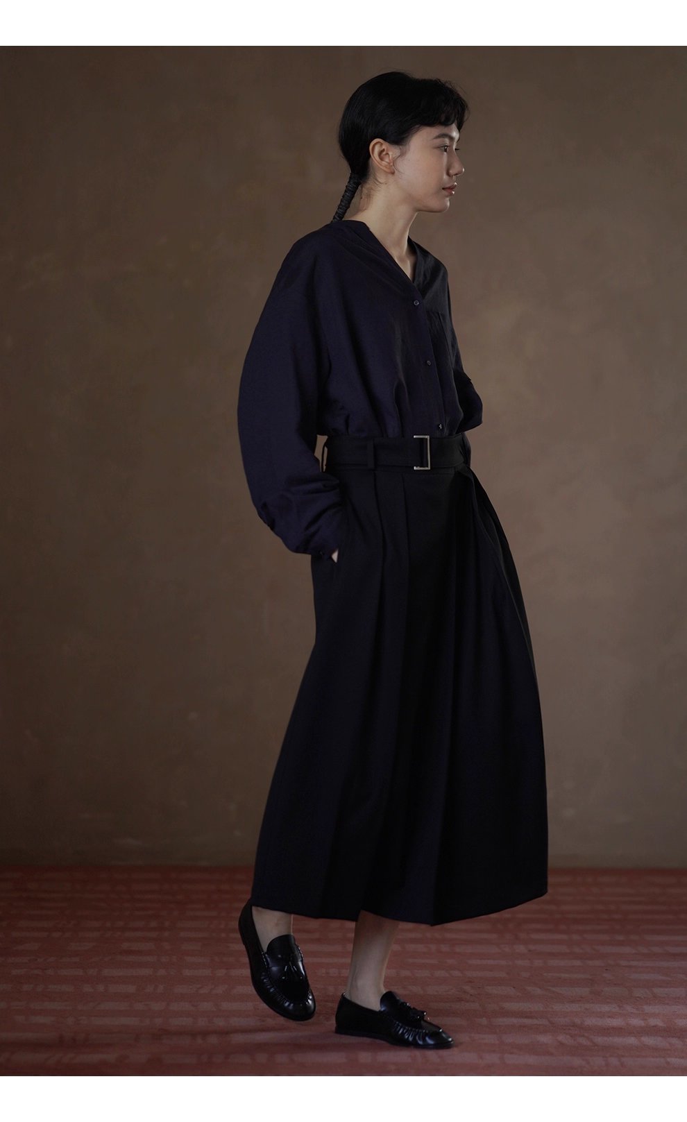 海上航線亞麻混紡透氣挺括質感V領寬鬆顯瘦通勤長袖襯衫