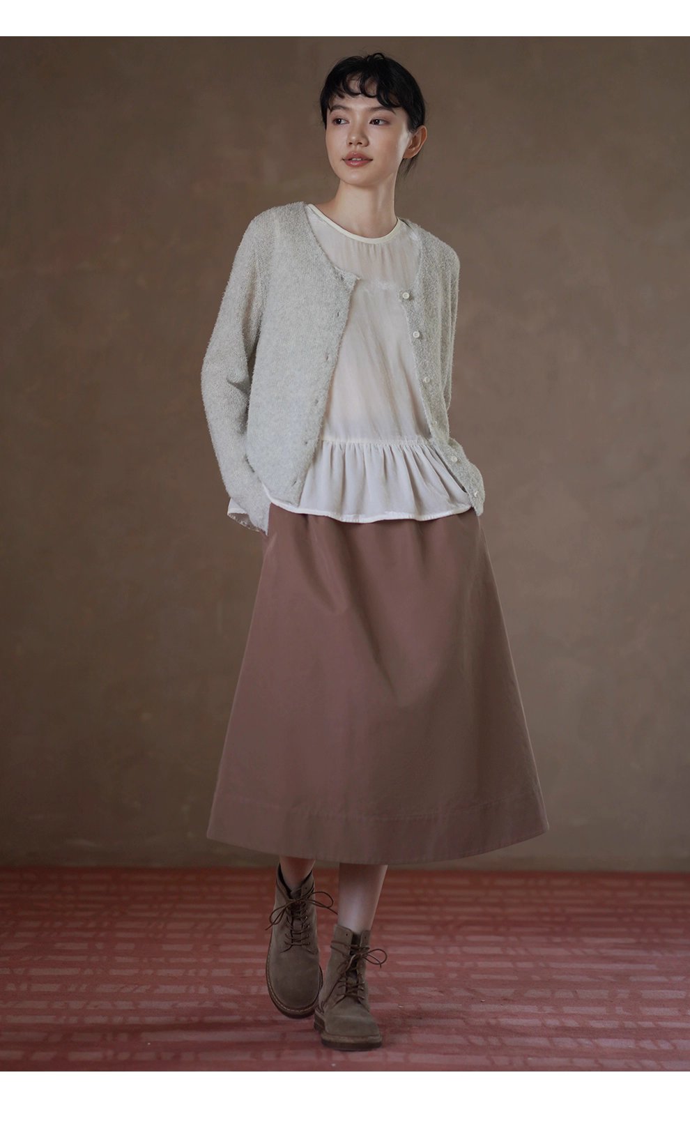 精巧小銀魚針織重磅綿羊毛桑蠶絲混紡捲邊通勤毛衣外套