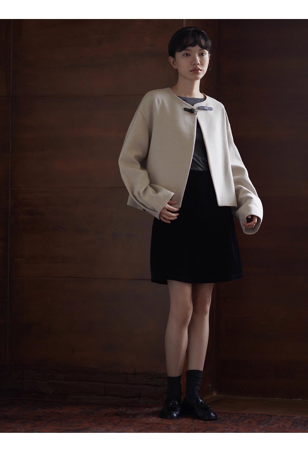 精巧皮袢系列羊毛精紡橫紋肌理感寬鬆圓領通勤西裝外套