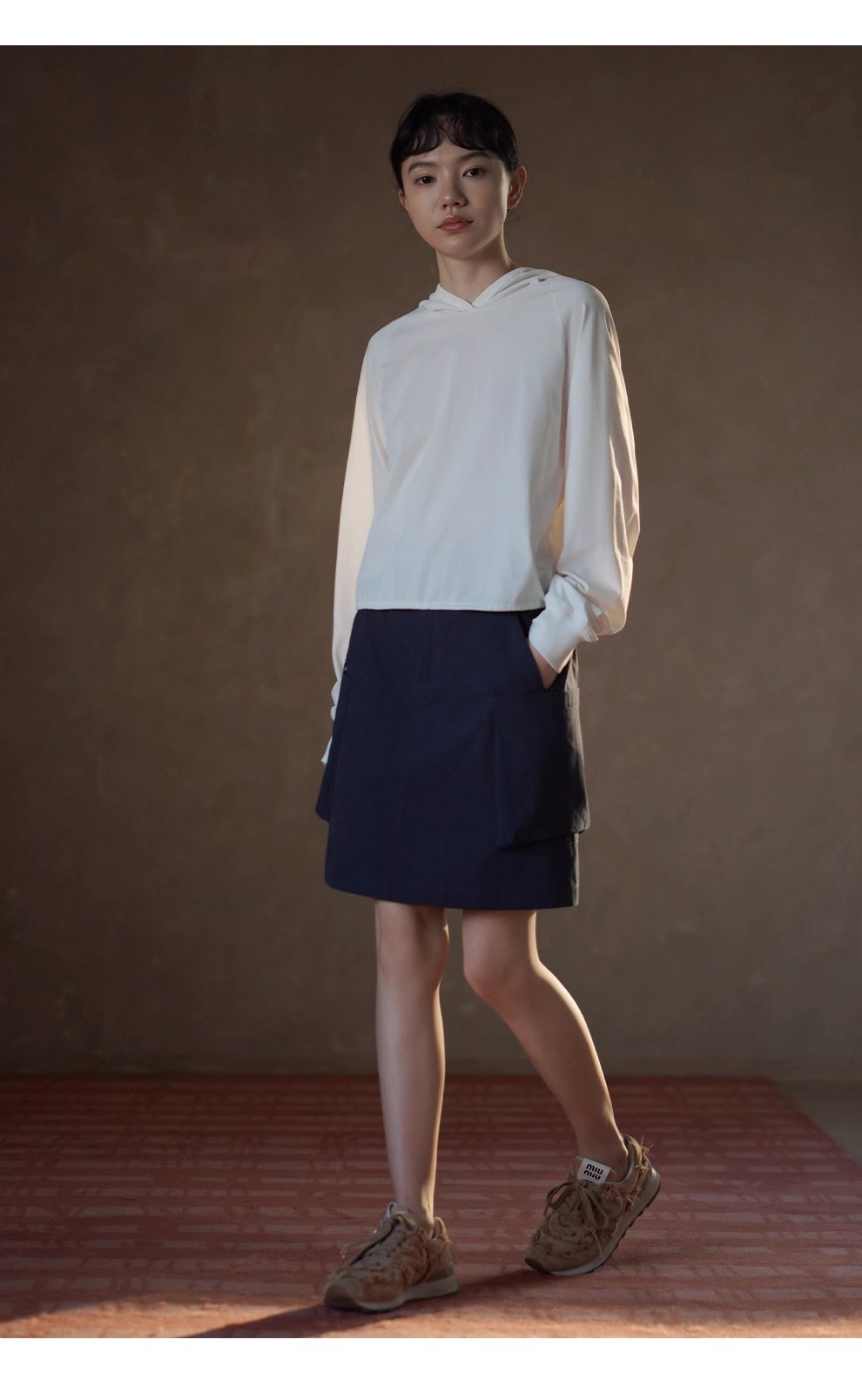 100棉垂軟寬鬆顯瘦連帽休閒長袖上衣可調整下擺T恤內搭