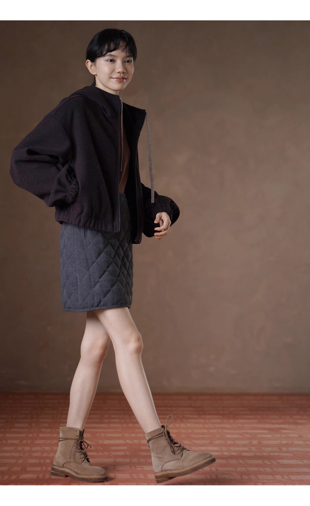 榛果咖濃鬱質感加厚綿羊毛混紡寬鬆短連帽衛衣外套女