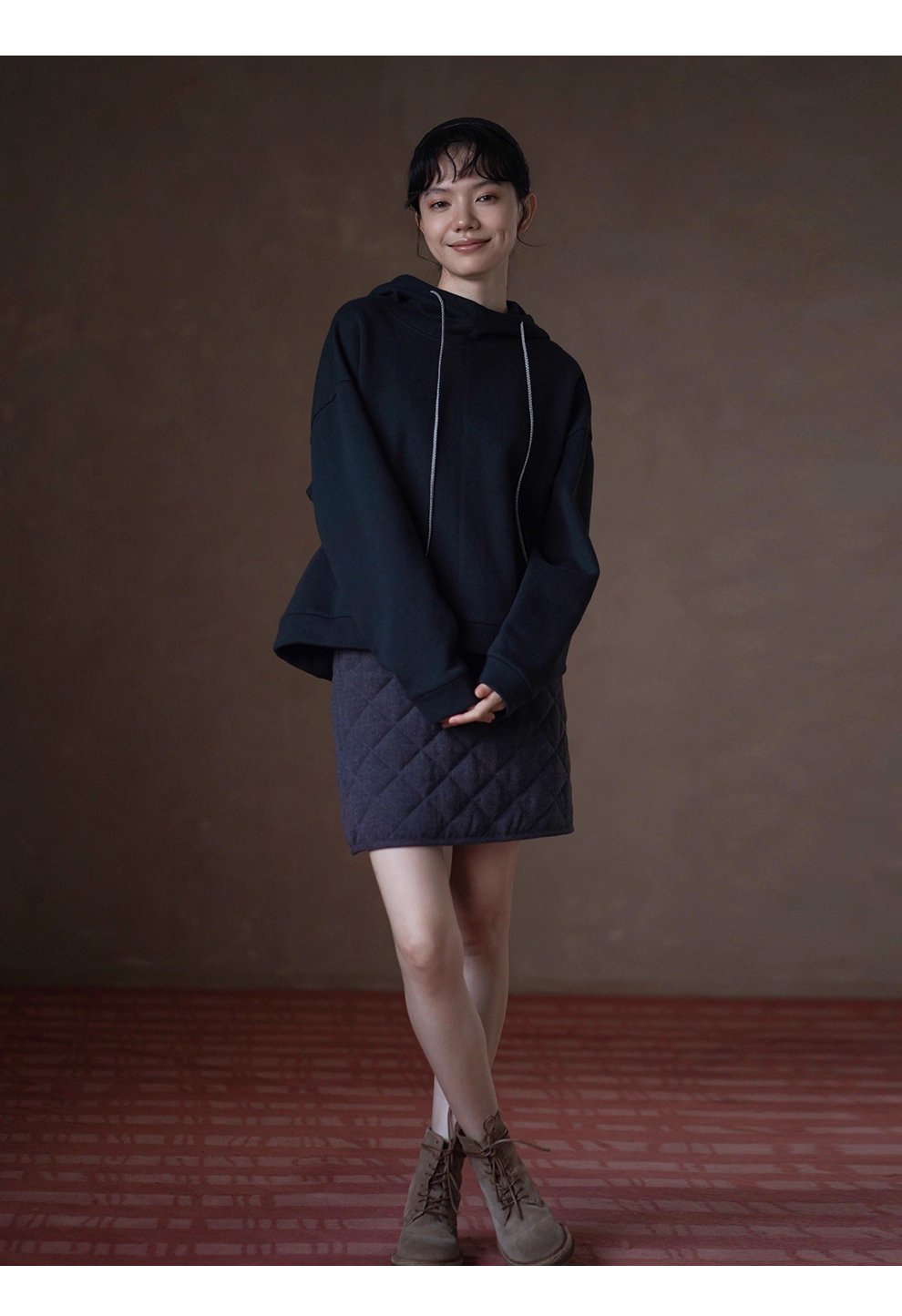 灰調菱格絎棉薄呢半身裙保暖百搭高腰A字顯瘦通勤短裙女,灰調菱格絎棉薄呢半身裙保暖百搭高腰A字顯瘦通勤短裙女,HBEW2020,灰調菱格絎棉薄呢半身裙保暖百搭高腰A字顯瘦通勤短裙女,菱格車線,五分裙長