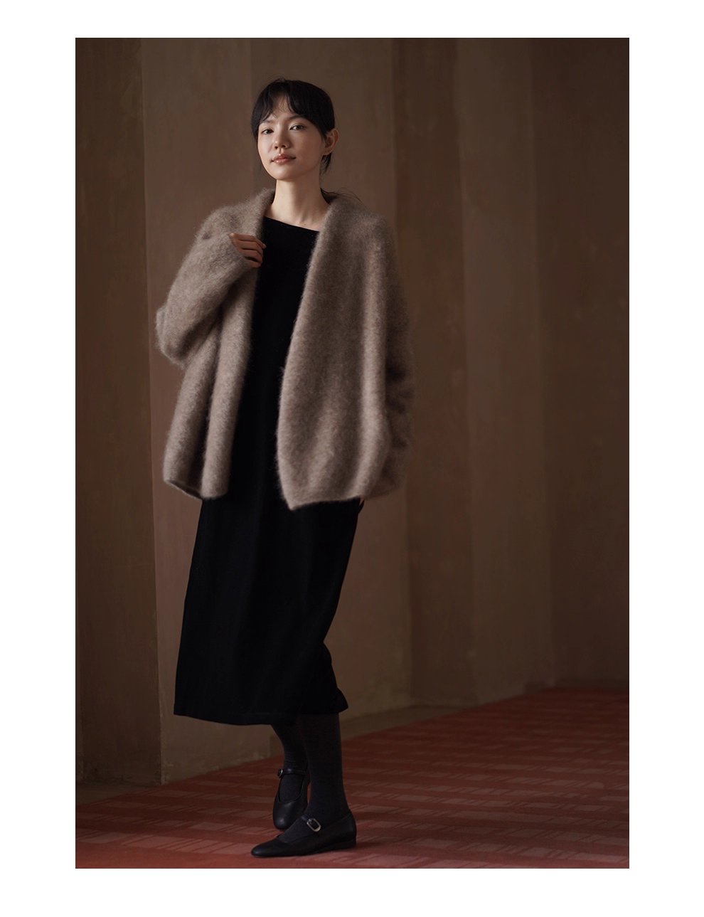 略施粉黛優雅宴會高克重品質絲絨繫帶不對稱領洋裝女