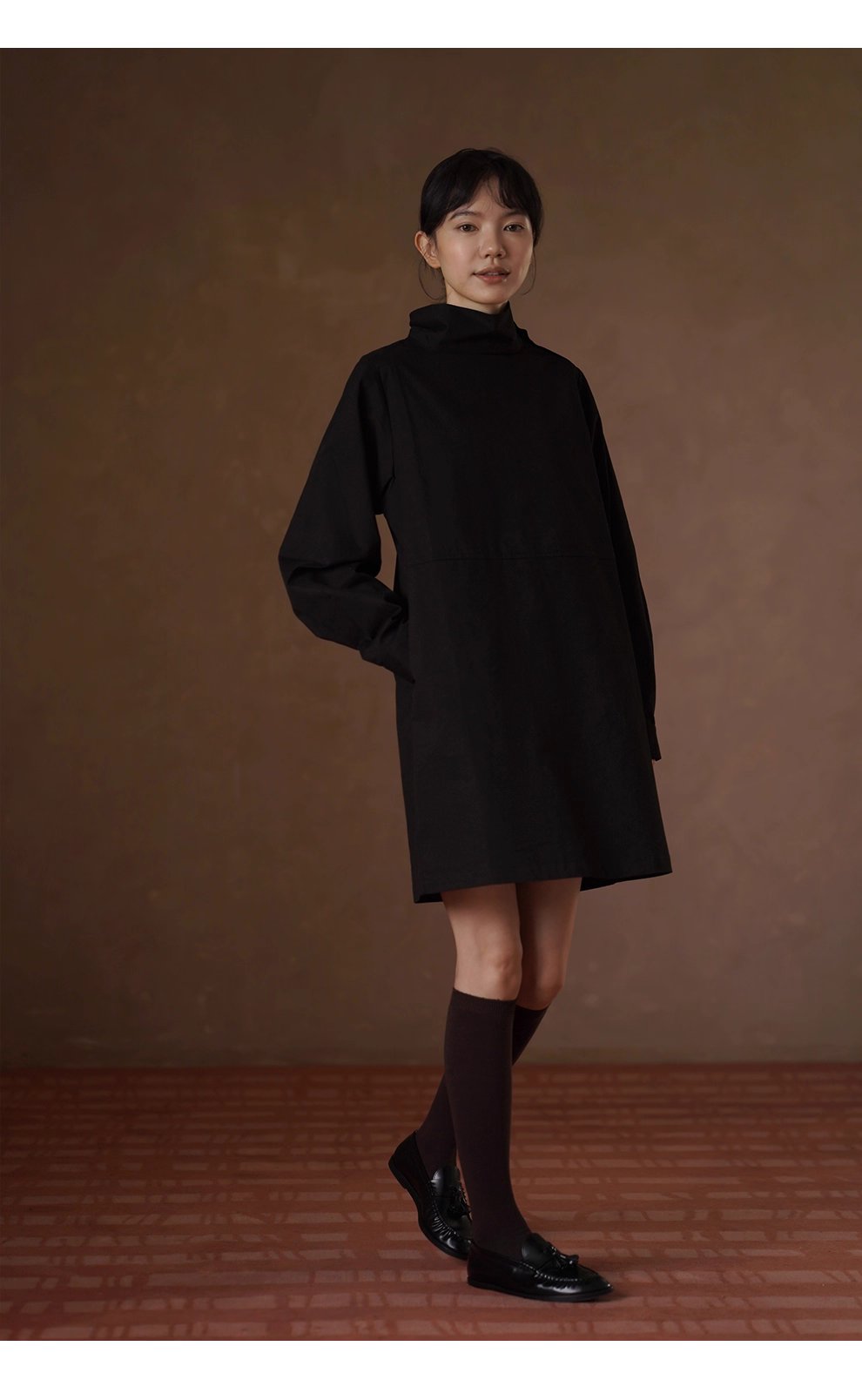 秋冬新款弗里達學院可調式紐扣高領寬鬆100棉連身裙女