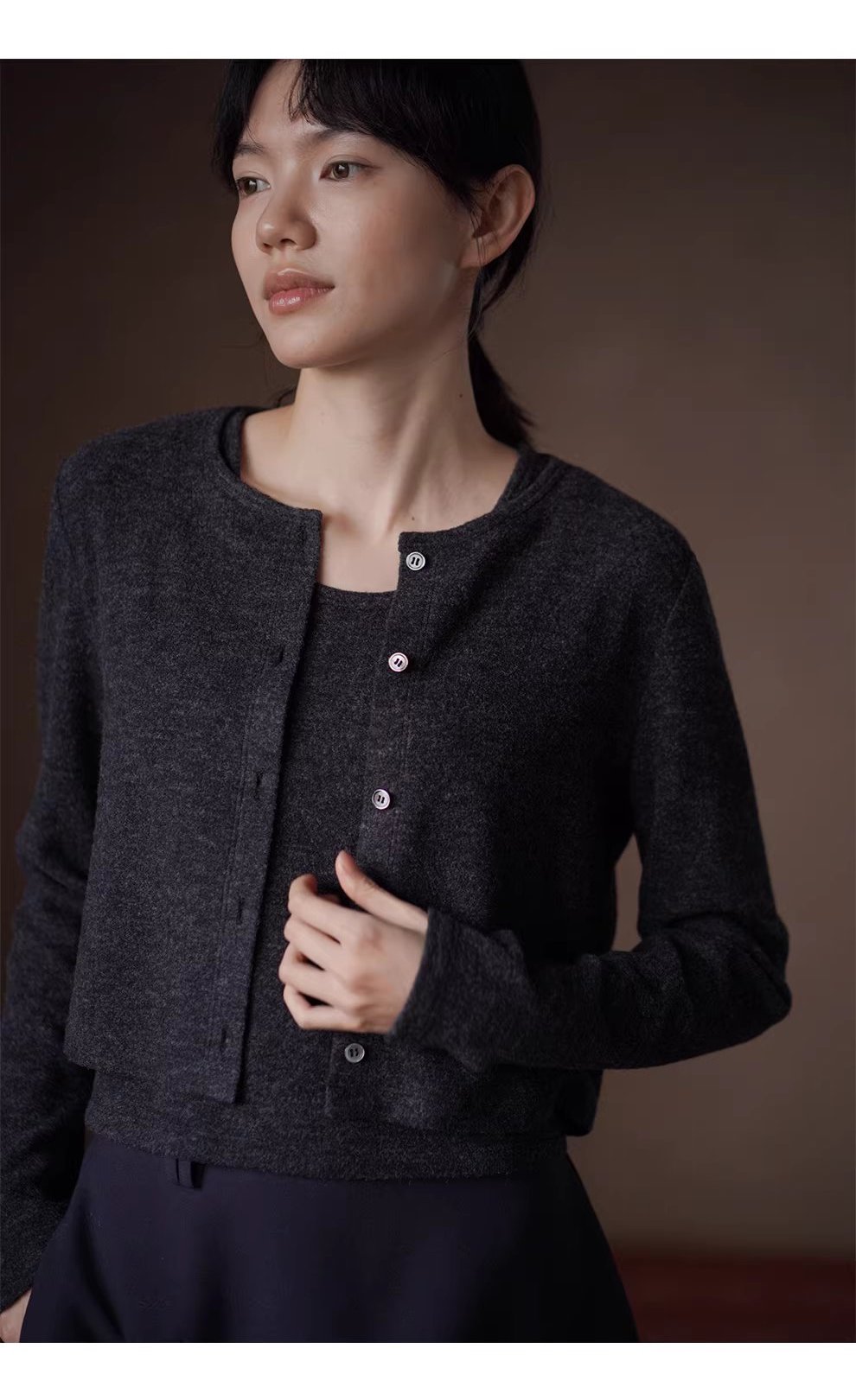 一衣多穿實用兩件套鬆軟彈性基礎背心開襟衫顯瘦套裝女,一衣多穿實用兩件套鬆軟彈性基礎背心開襟衫顯瘦套裝女,HBEW1135,一衣多穿實用兩件套鬆軟彈性基礎背心開襟衫顯瘦套裝女,兩件式套裝,簡約質感