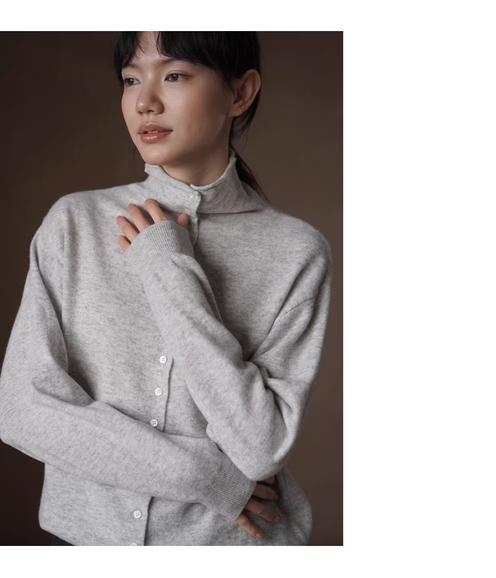 清冷柔霧敲細60s羊毛混紡立領紐扣設計開門襟通勤毛衣女,清冷柔霧敲細60s羊毛混紡立領紐扣設計開門襟通勤毛衣女,HBEW1136,清冷柔霧敲細60s羊毛混紡立領紐扣設計開門襟通勤毛衣女,排扣立領,羊毛100%