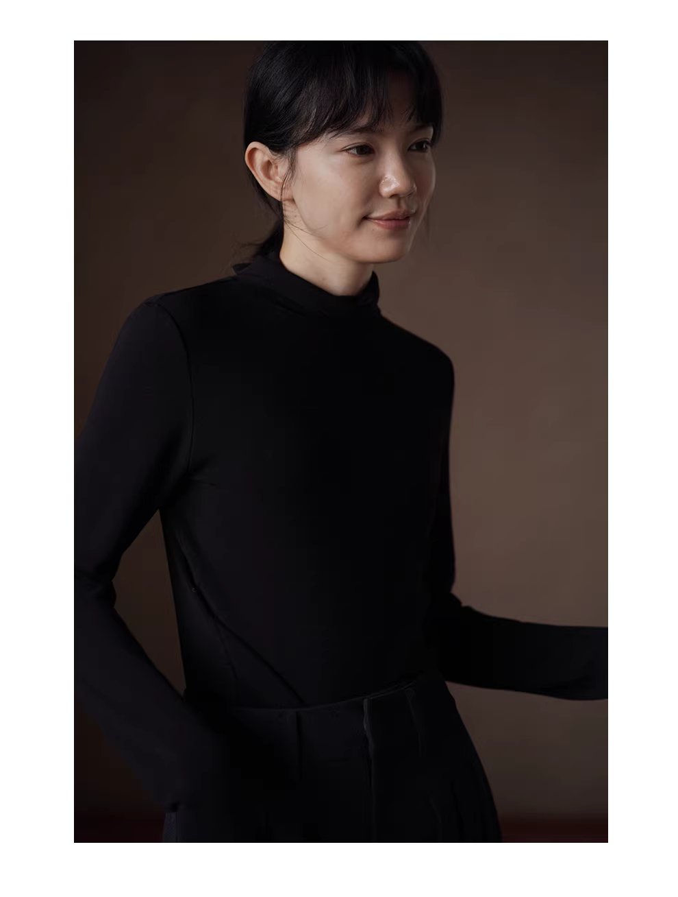 舒暖基本款長袖高彈修身高領後開叉顯瘦百搭通勤打底衫,舒暖基本款長袖高彈修身高領後開叉顯瘦百搭通勤打底衫,HBEW1139,舒暖基本款長袖高彈修身高領後開叉顯瘦百搭通勤打底衫,翻折高領,正肩版型