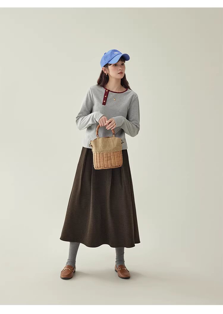 撞色斜領內搭長袖T恤女25冬季新款簡約寬鬆上衣,撞色斜領內搭長袖T恤女25冬季新款簡約寬鬆上衣,HBEW1145,撞色斜領內搭長袖T恤女25冬季新款簡約寬鬆上衣,側排扣,舒適面料