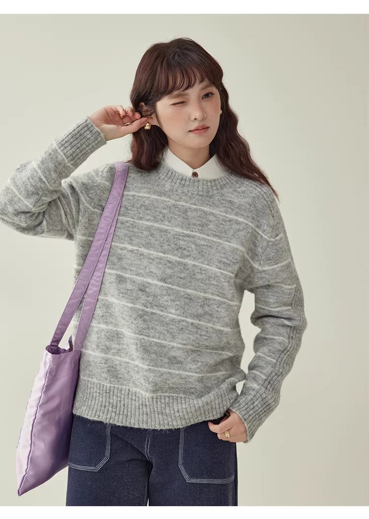 日繫條紋長袖羊毛絨毛衣女冬季新款通勤寬鬆上衣,日繫條紋長袖羊毛絨毛衣女冬季新款通勤寬鬆上衣,HBEW1158,日繫條紋長袖羊毛絨毛衣女冬季新款通勤寬鬆上衣,日系清新,羊毛混紡