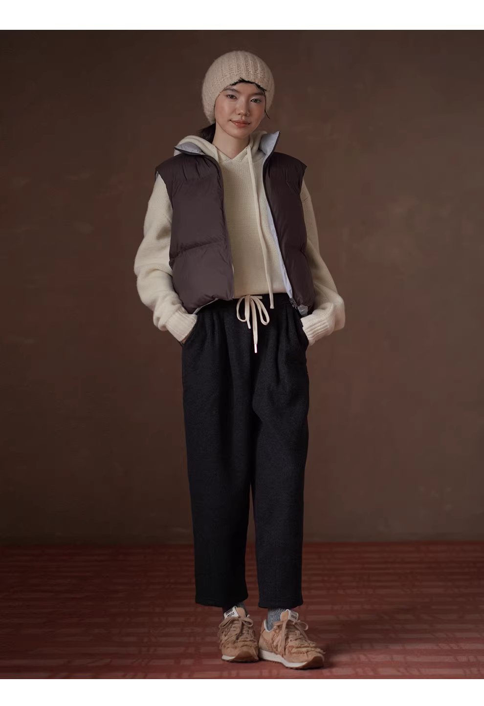 一衣多穿輕薄防風巧克力撞色蓬鬆疊穿短休閒棉服馬甲,一衣多穿輕薄防風巧克力撞色蓬鬆疊穿短休閒棉服馬甲,HBEW5119,一衣多穿輕薄防風巧克力撞色蓬鬆疊穿短休閒棉服馬甲,撞色拼接,蓬鬆輕盈