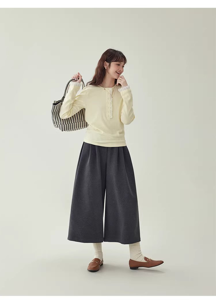 蕾絲拼接半開扣T恤女冬季新款純色打底長袖上衣,蕾絲拼接半開扣T恤女冬季新款純色打底長袖上衣,HBEW1199,蕾絲拼接半開扣T恤女冬季新款純色打底長袖上衣,蕾絲拼接,修身版型