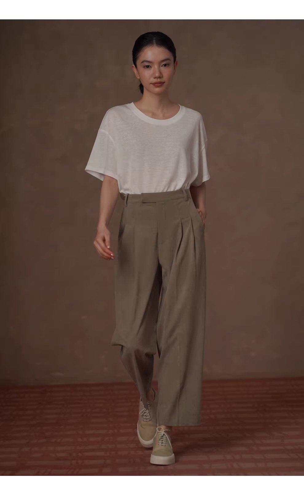 修腿不拖地利落版型抗皺細膩燈芯絨高腰休閒直筒長褲女,修腿不拖地利落版型抗皺細膩燈芯絨高腰休閒直筒長褲女,HBFS3002,修腿不拖地利落版型抗皺細膩燈芯絨高腰休閒直筒長褲女,耐磨不易皺,直筒修飾