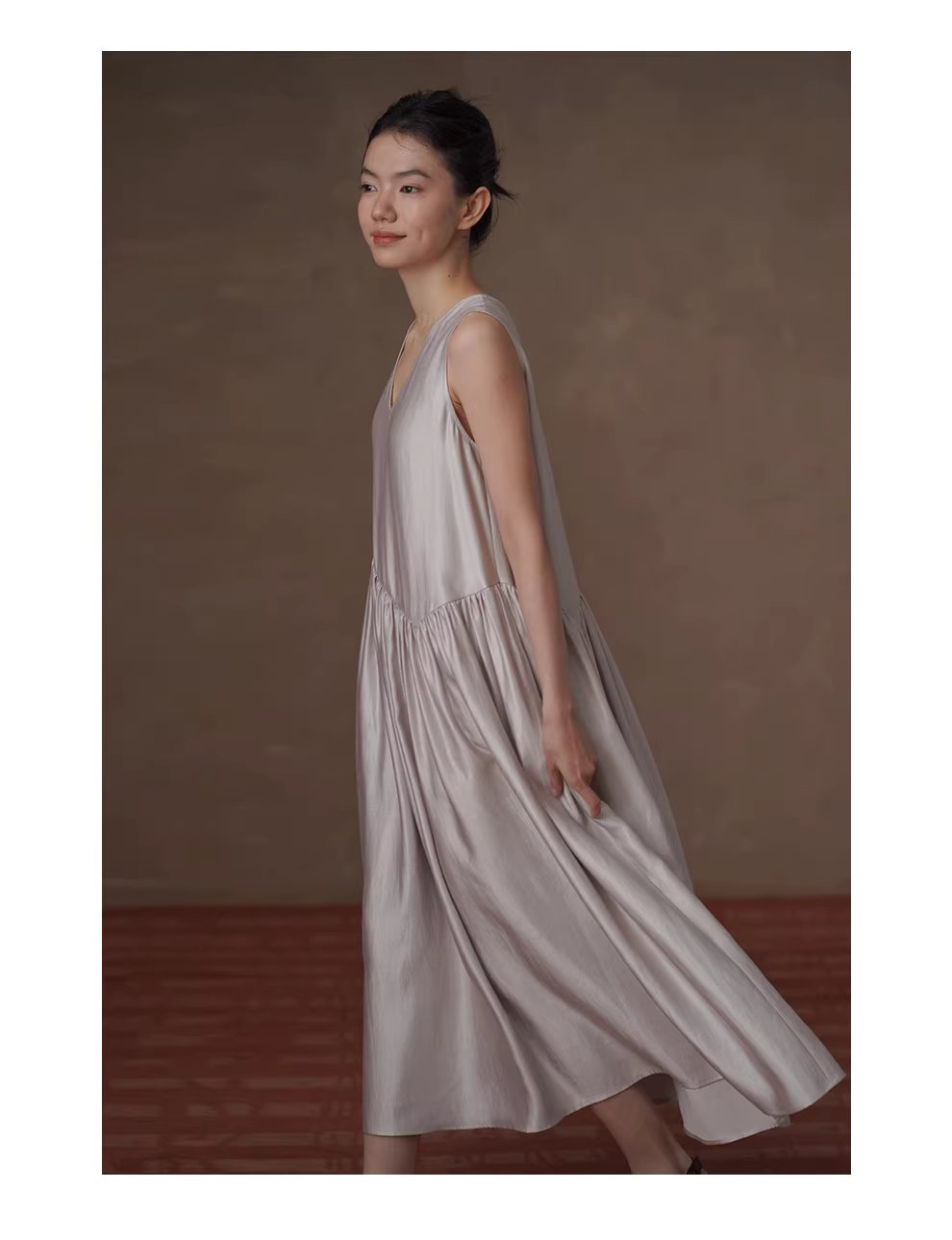 柔美少女粉紅月光垂軟顯瘦V領寬鬆無袖長A字背心洋裝,柔美少女粉紅月光垂軟顯瘦V領寬鬆無袖長A字背心洋裝,HBFS7015,柔美少女粉紅月光垂軟顯瘦V領寬鬆無袖長A字背心洋裝,細膩珠光,內搭疊穿