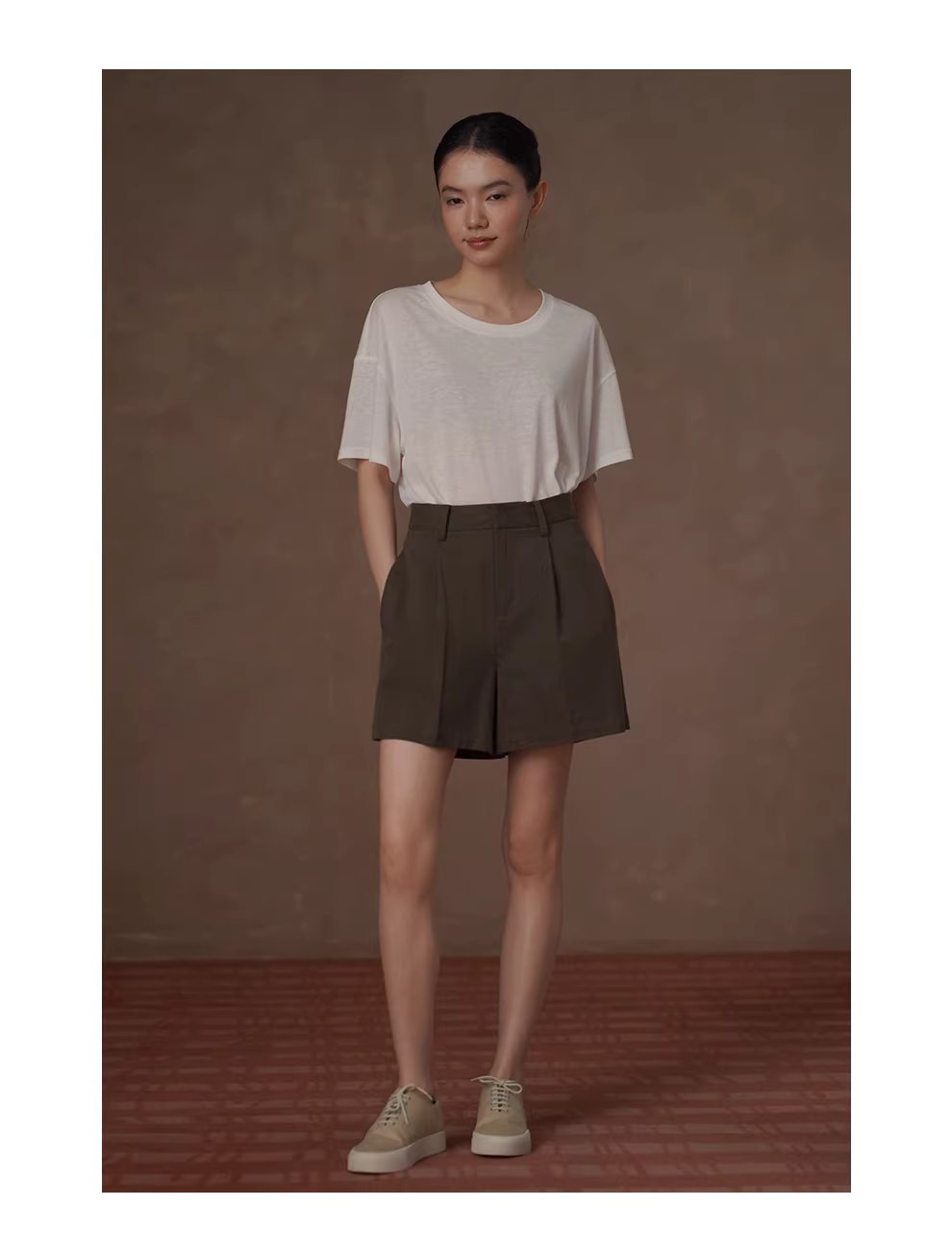 舒適挺括萊賽爾棉混紡高腰顯瘦百搭A字基本款休閒短褲女,舒適挺括萊賽爾棉混紡高腰顯瘦百搭A字基本款休閒短褲女,HBFS3016,舒適挺括萊賽爾棉混紡高腰顯瘦百搭A字基本款休閒短褲女,立體壓褶,腰圍調節