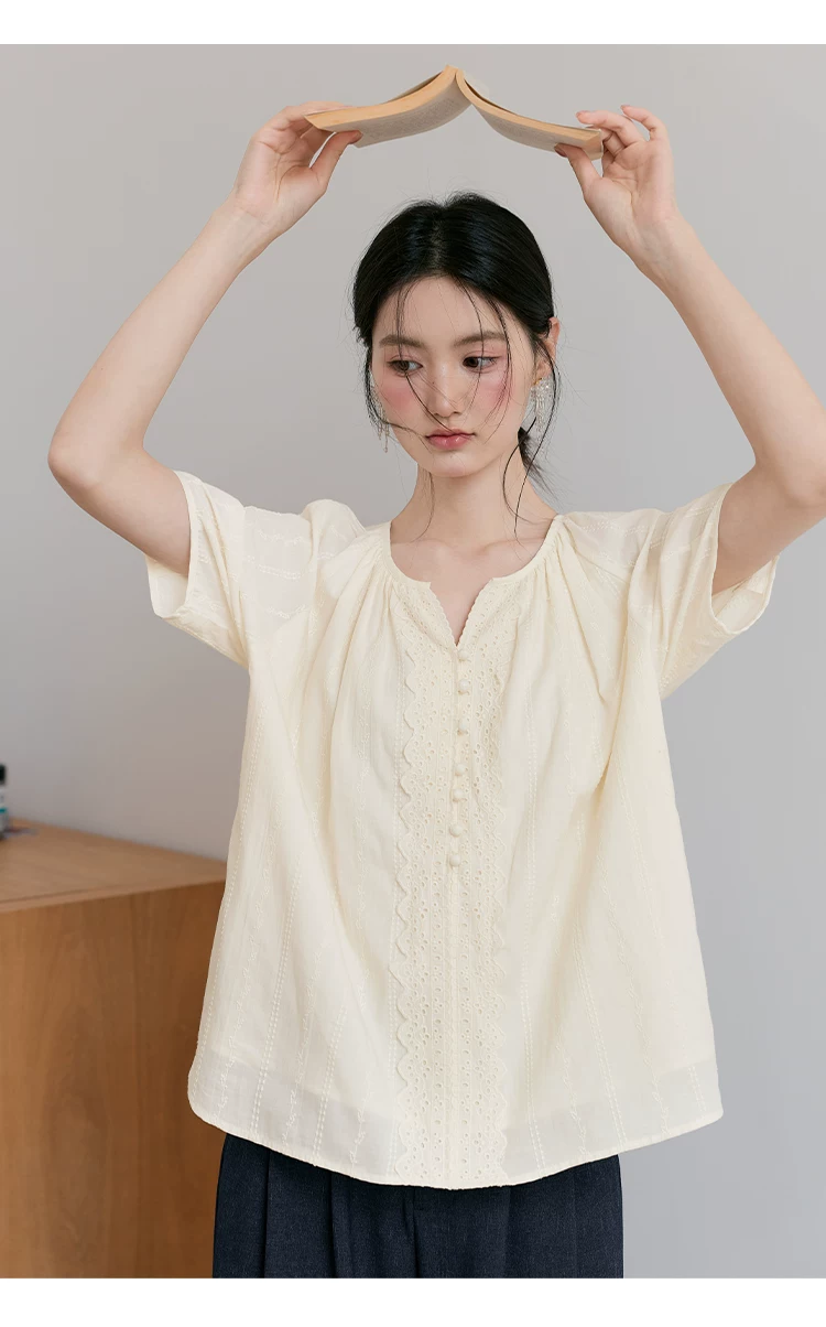 大尺碼女裝胖mm巨好看短袖襯衫刺繡上衣2026新款夏季法式小衫,大尺碼女裝胖mm巨好看短袖襯衫刺繡上衣2026新款夏季法式小衫,HBFS1175,大尺碼女裝胖mm巨好看短袖襯衫刺繡上衣2026新款夏季法式小衫,抓褶領口,刺繡細節
