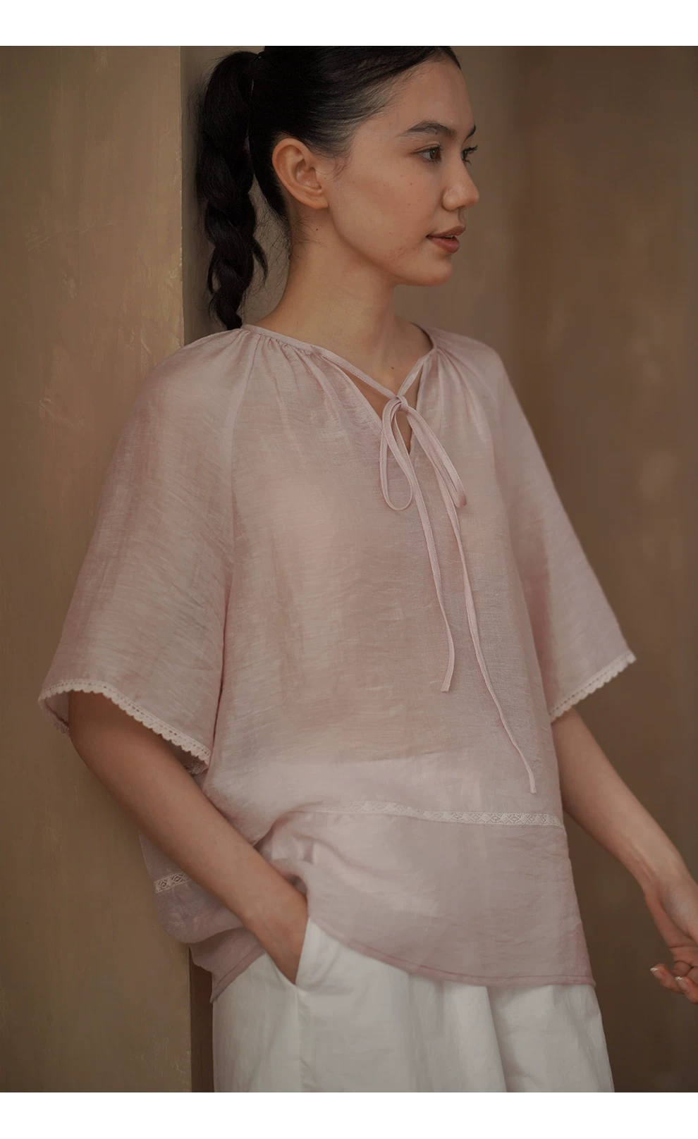 冷萃月光石亞麻混紡清透花邊拼接氛圍感寬鬆顯瘦襯衫女,冷萃月光石亞麻混紡清透花邊拼接氛圍感寬鬆顯瘦襯衫女,HBFS1344,冷萃月光石亞麻混紡清透花邊拼接氛圍感寬鬆顯瘦襯衫女,領口繫帶,花邊拼接