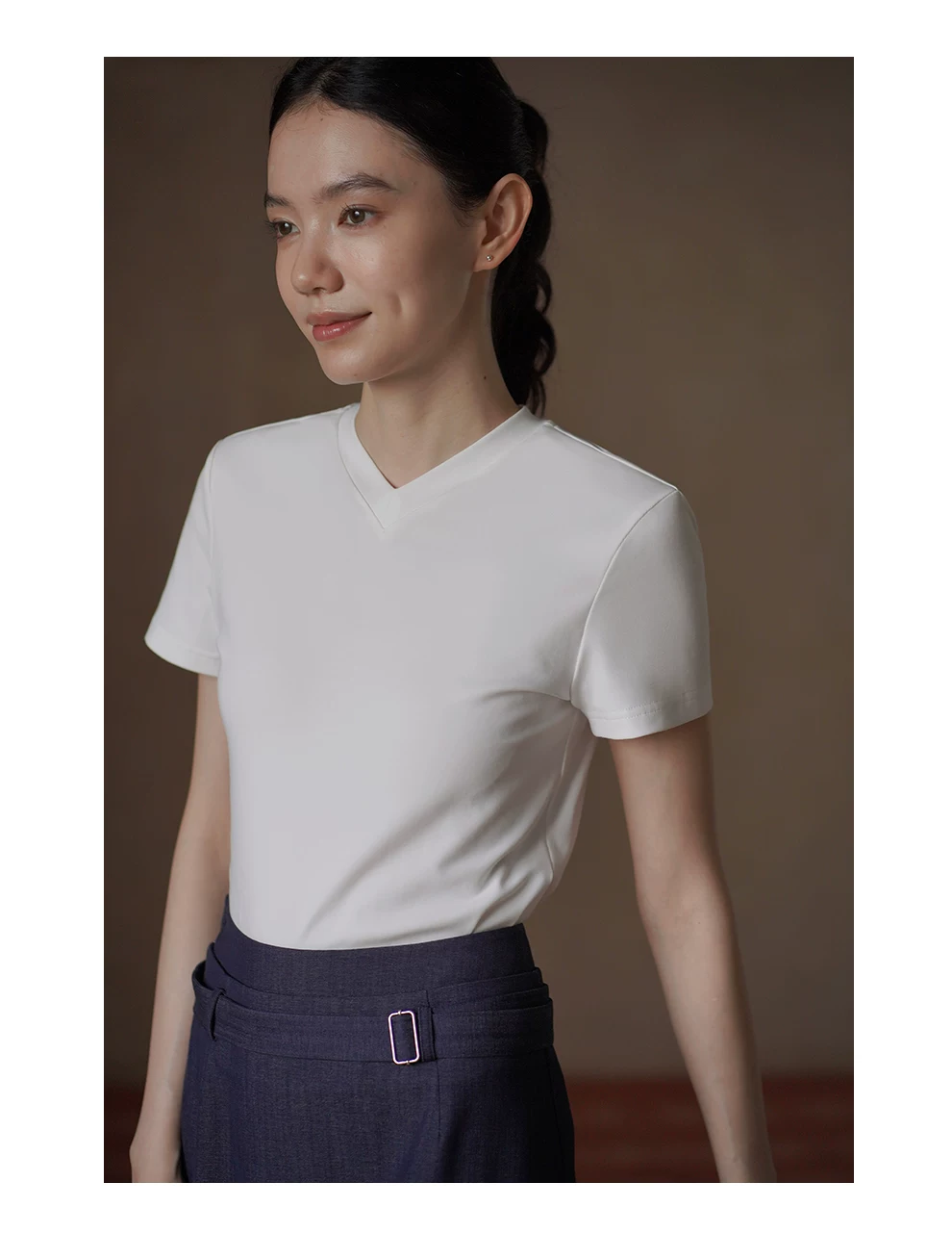 基本款簡約上衣小V領棉感親膚彈性合身短袖顯瘦正肩T恤,基本款簡約上衣小V領棉感親膚彈性合身短袖顯瘦正肩T恤,HBFS1387,基本款簡約上衣小V領棉感親膚彈性合身短袖顯瘦正肩T恤,日常百搭,合身顯瘦
