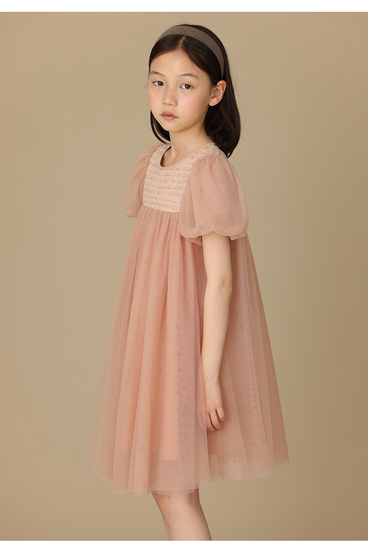 甜美粉色三層網紗泡泡袖公主連身裙洋裝