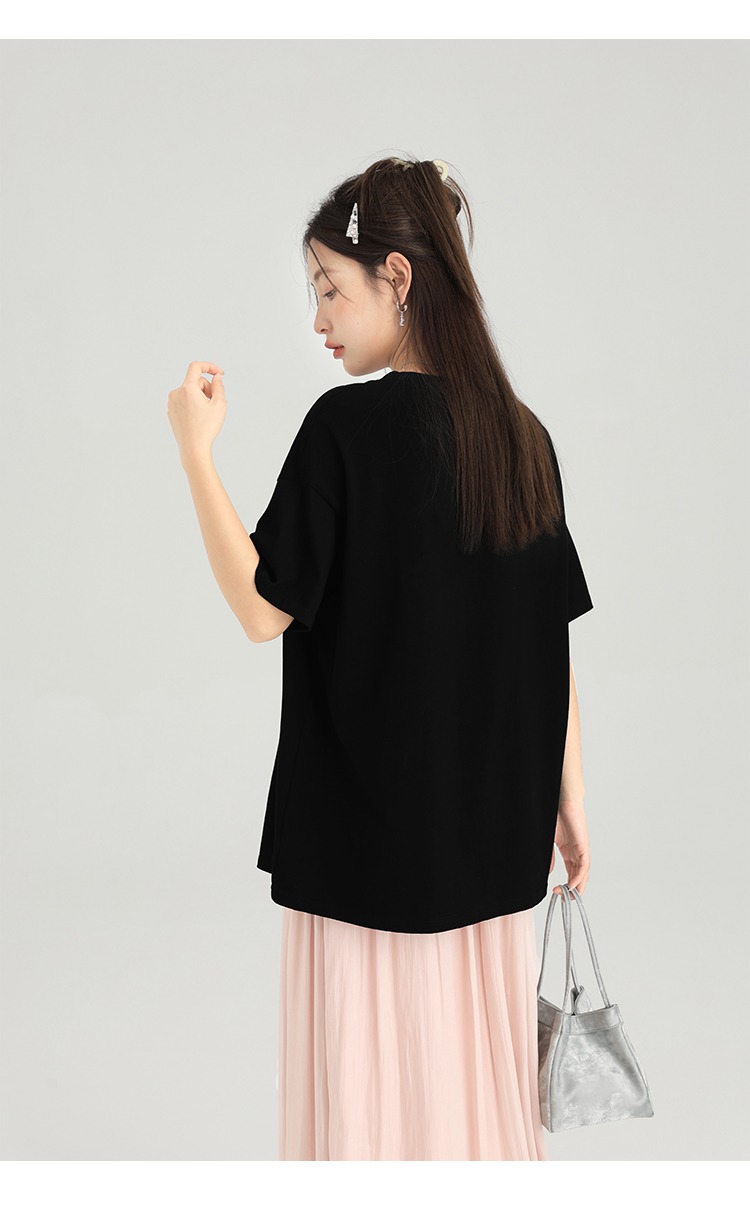 大尺碼黑色短袖T卹女新品夏季時尚洋氣中長款寬鬆上衣