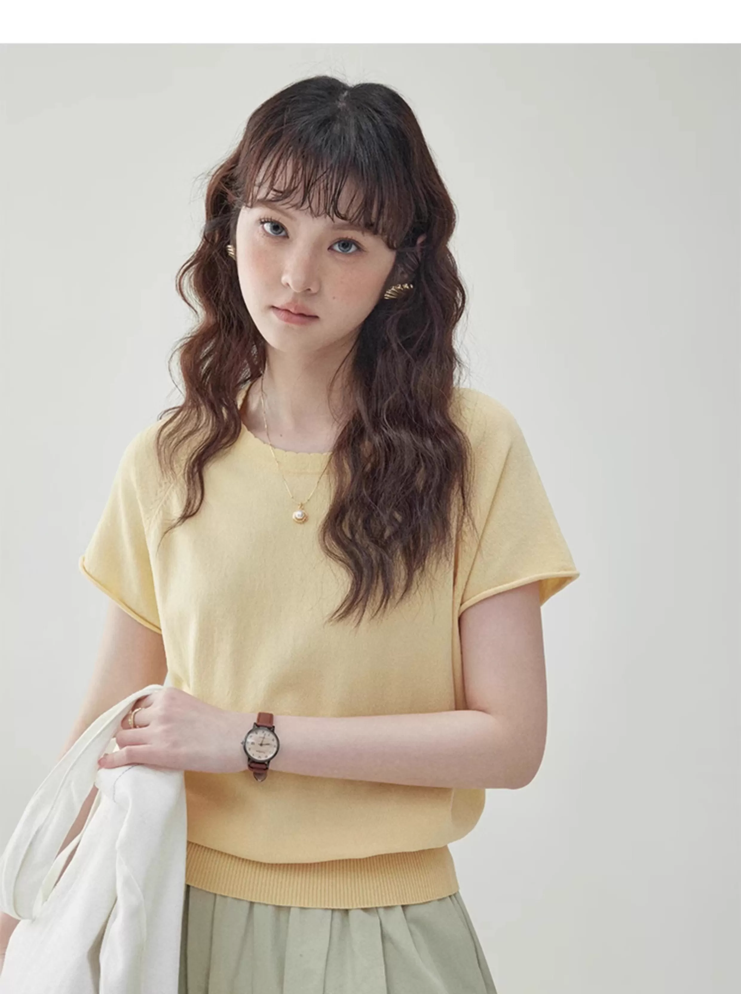 鵝黃色收腰捲邊針織衫女夏季新款插肩袖寬鬆上衣
