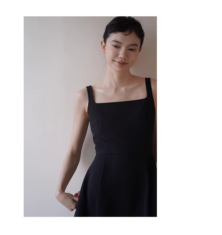 優雅赫本風小黑裙高腰分割拼接氣質方領背心A字洋裝女