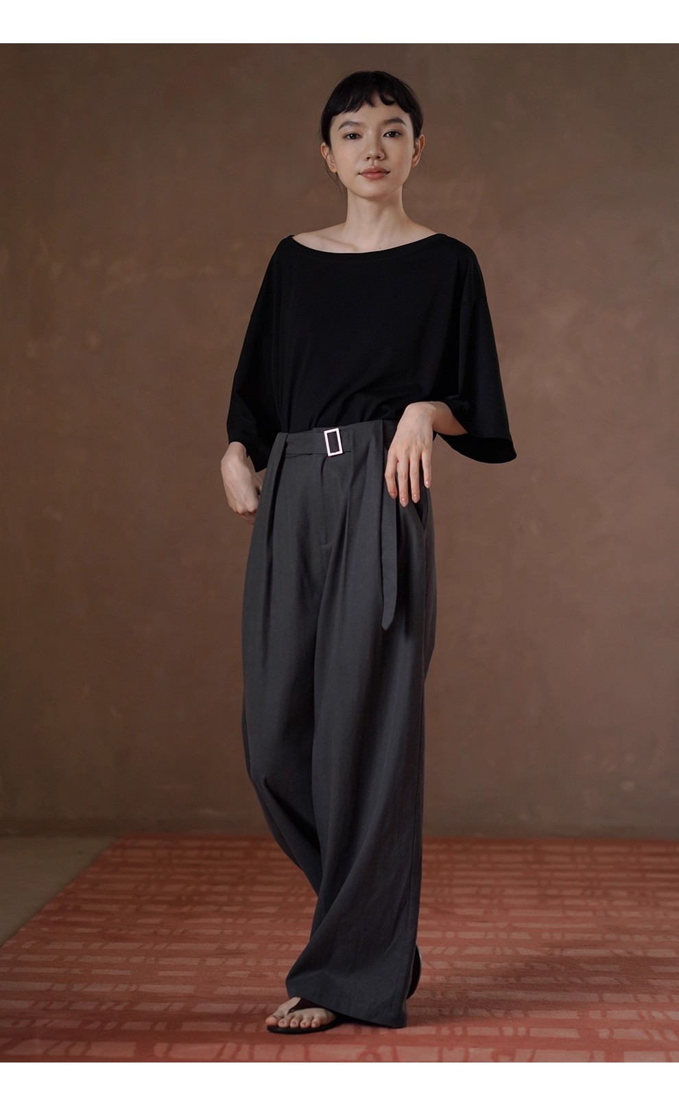 鬆弛自在法式上衣斜肩大領口輕薄透氣寬鬆顯瘦中袖T恤女