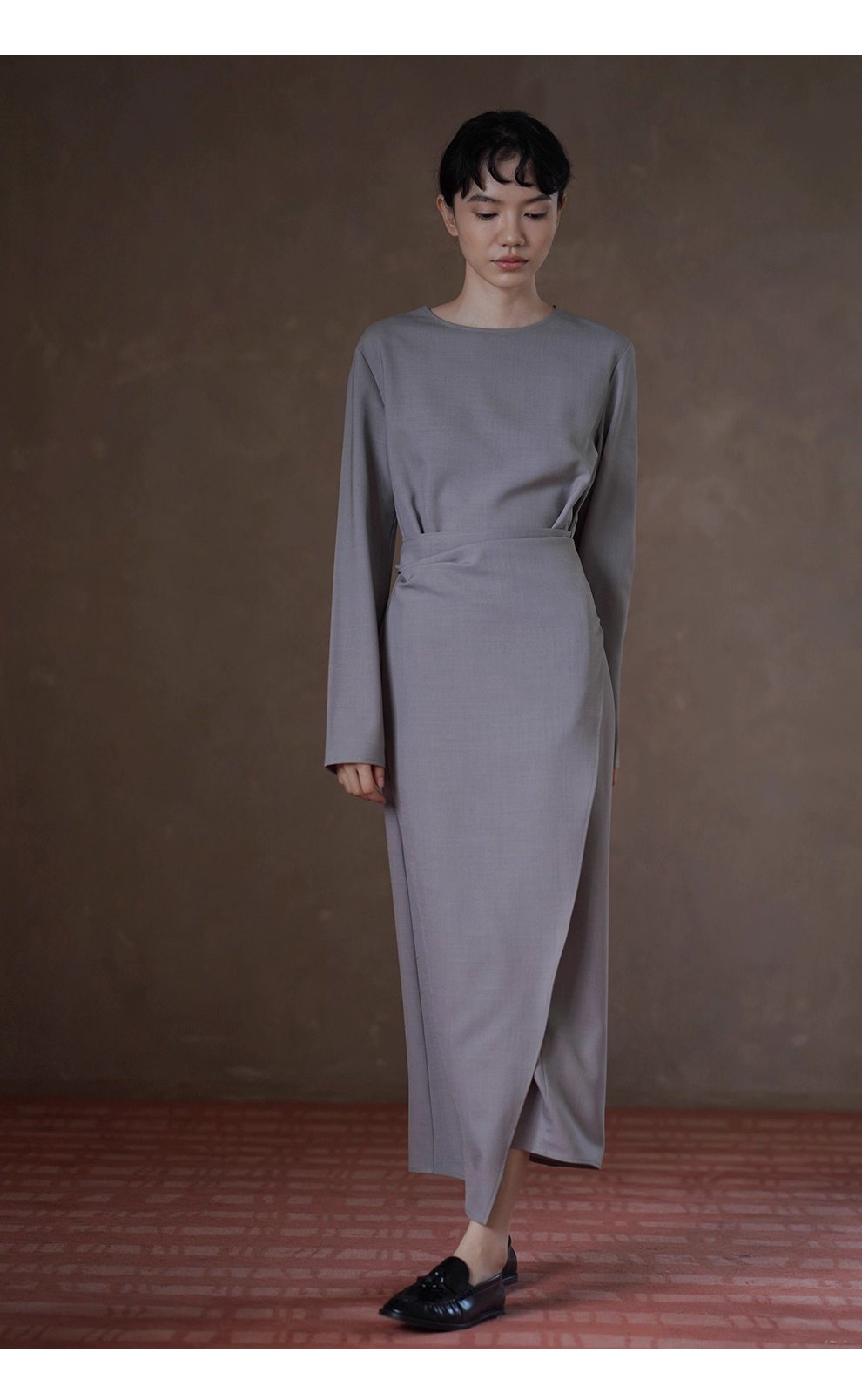 優雅認證高品質TR料簡約圍裹式綁帶收腰長顯瘦洋裝