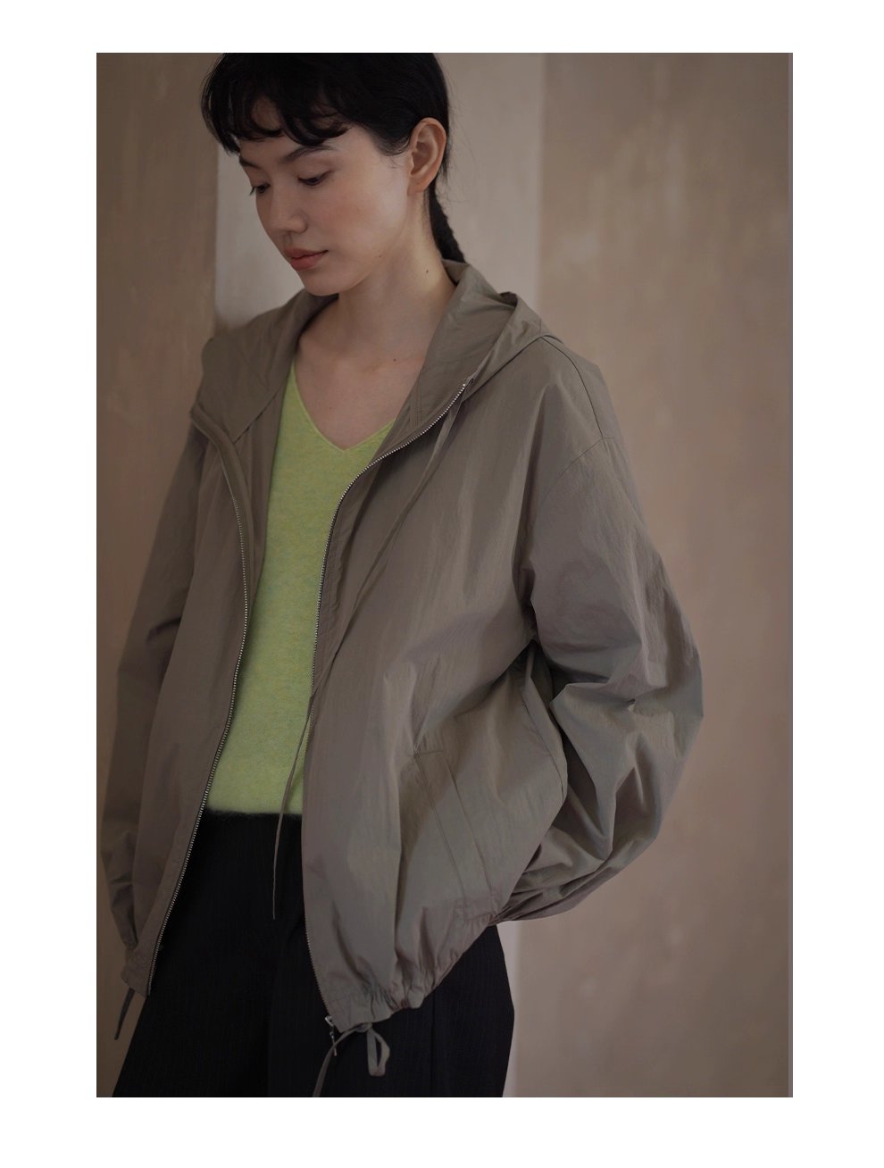 健行溯溪無負擔輕戶外透氣寬鬆H版型顯瘦連帽沖風衣外套