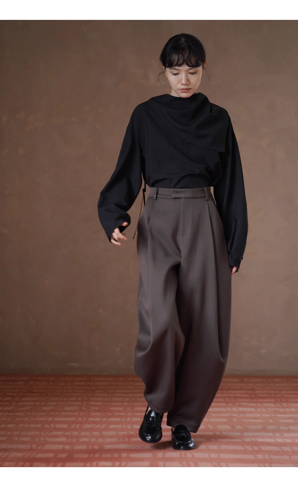 通勤造型低調小格紋寬鬆垂順顯瘦可拆式領巾長袖襯衫女