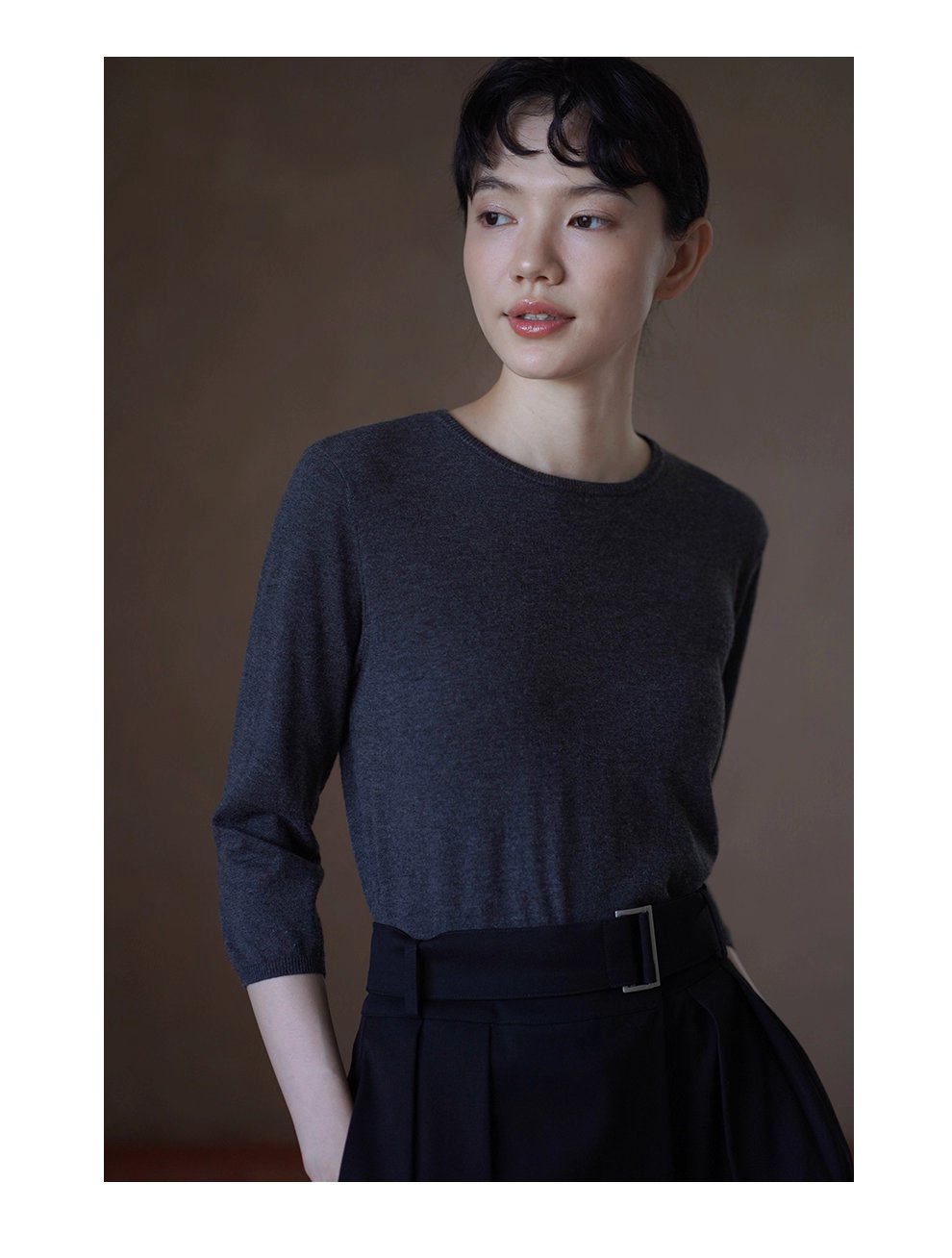 簡約仙品內搭羊毛混紡輕薄合身柔軟親膚圓領針織上衣女