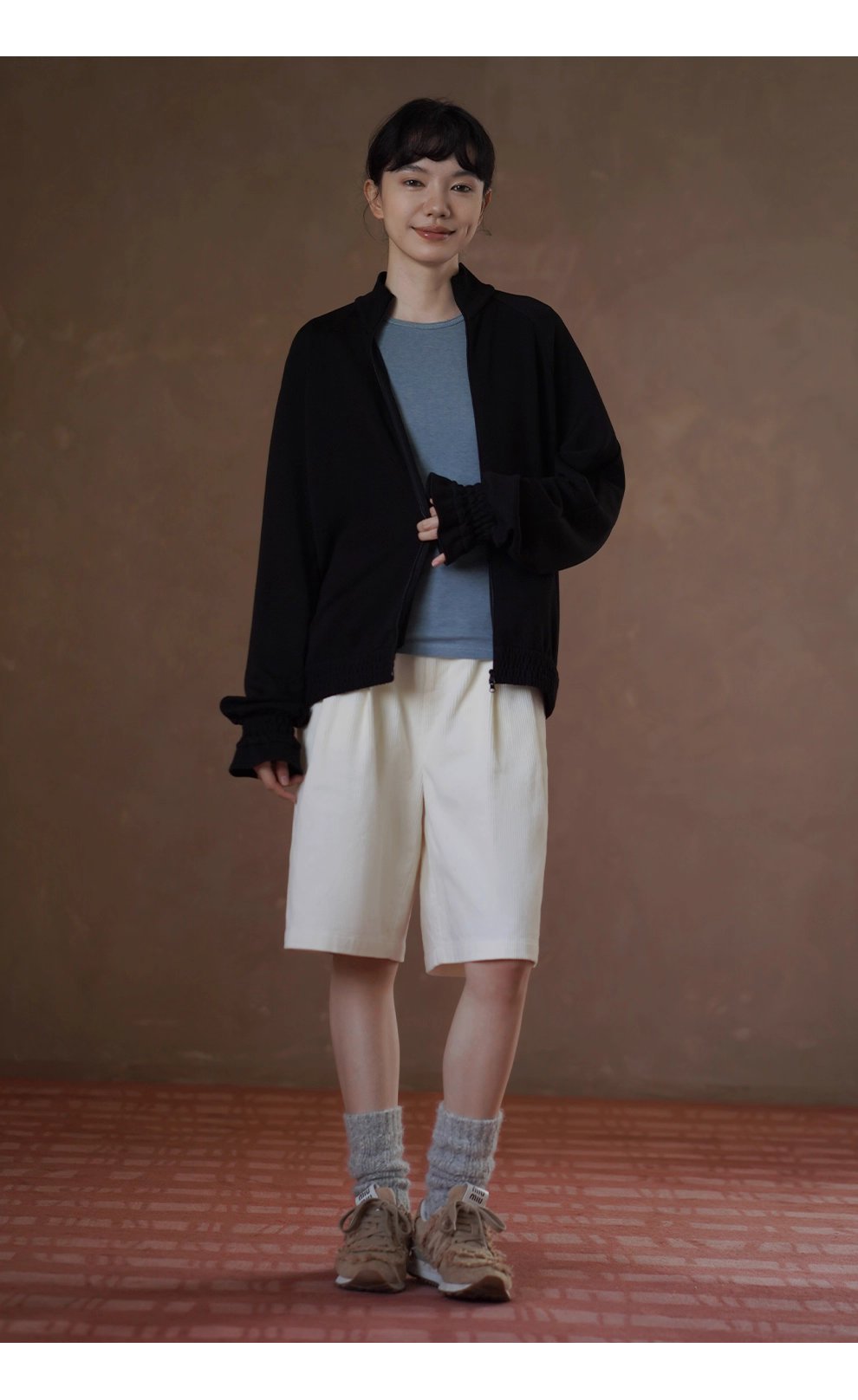 軟糯空氣層垂感寬鬆顯瘦休閒立領外套小眾打攬袖口衛衣