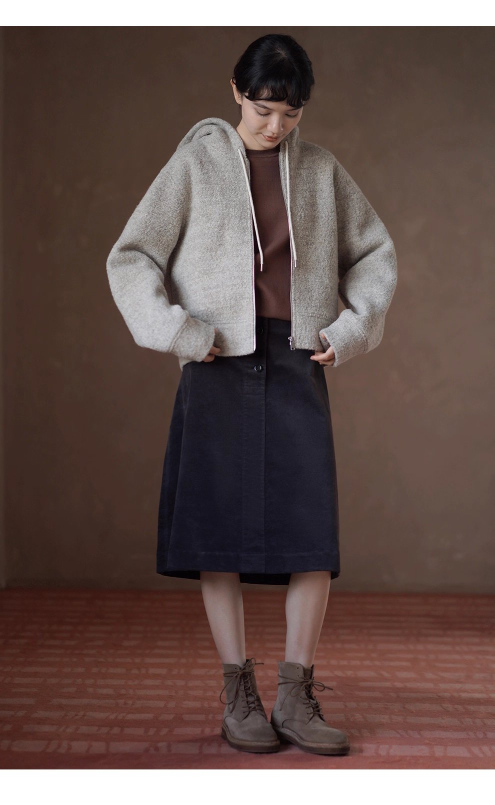 高支萊賽爾混紡親膚緊緻微寬鬆不對稱捏褶腰針織上衣女