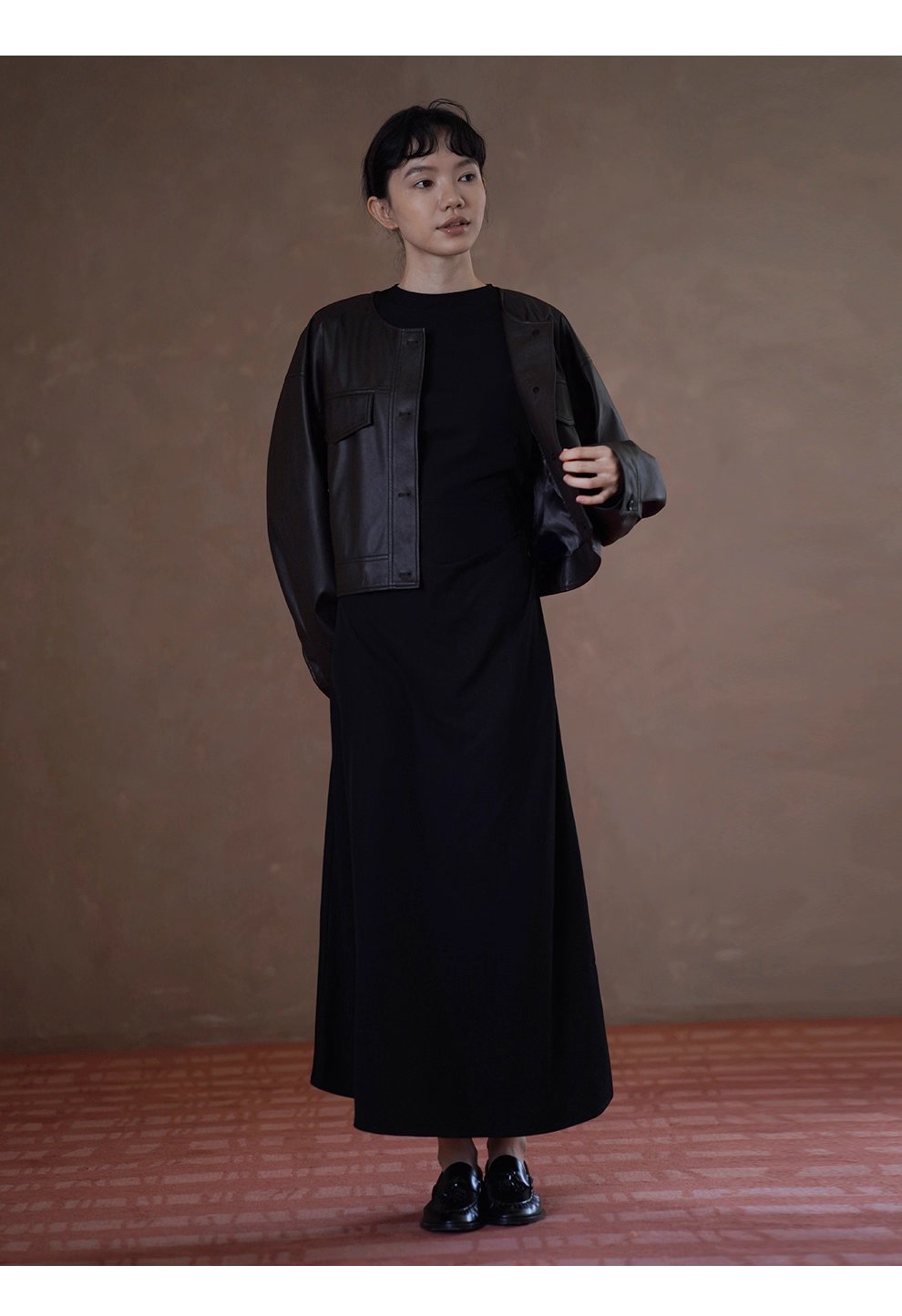 極簡品味優雅貴婦內搭洋裝圓領收腰通勤顯瘦裙子女