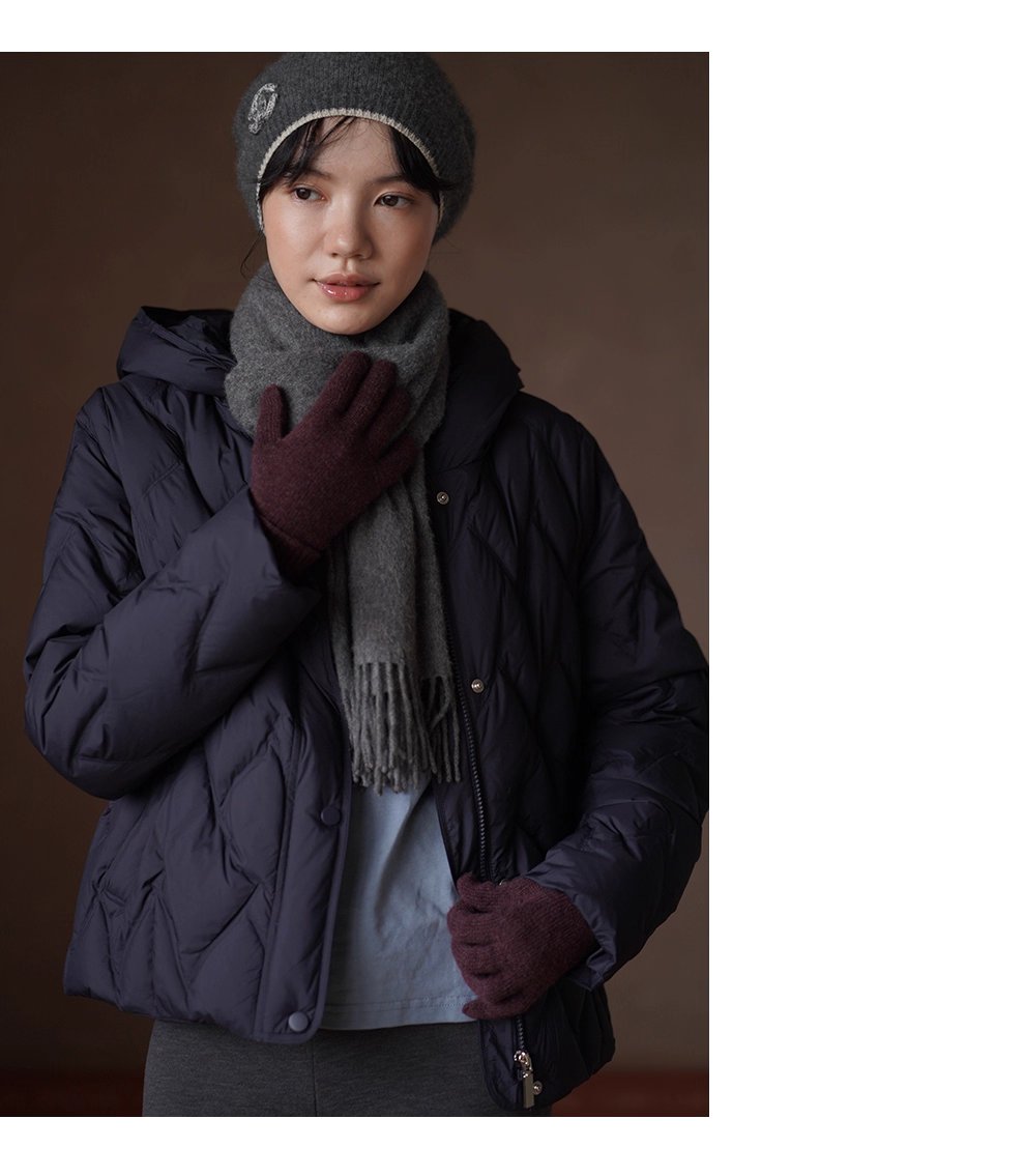 高密仿鑽絨人字紋絎線新國標90白鴨絨連帽短款羽絨衣女