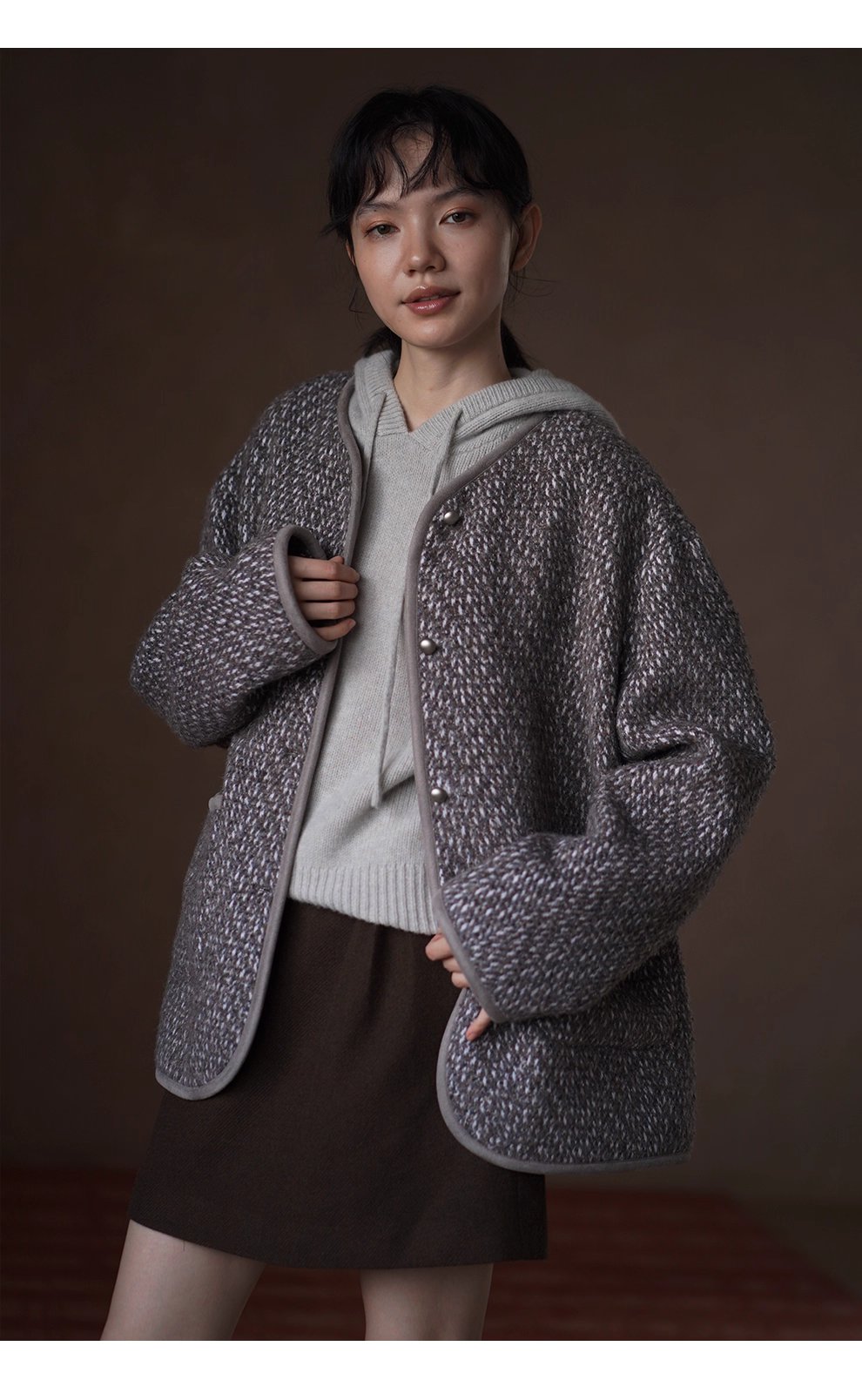 桑蠶絲綿羊毛混紡編織香香肌理寬鬆輪廓一手長夾棉大衣,桑蠶絲綿羊毛混紡編織香香肌理寬鬆輪廓一手長夾棉大衣,HBEW5095,桑蠶絲綿羊毛混紡編織香香肌理寬鬆輪廓一手長夾棉大衣,小香編織,羊毛混紡