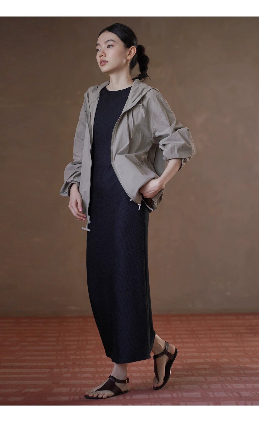 健行溯溪無負擔輕戶外透氣寬鬆H版型顯瘦連帽沖風衣外套,健行溯溪無負擔輕戶外透氣寬鬆H版型顯瘦連帽沖風衣外套,HBFS5004,健行溯溪無負擔輕戶外透氣寬鬆H版型顯瘦連帽沖風衣外套,身型友善,抽繩戶外