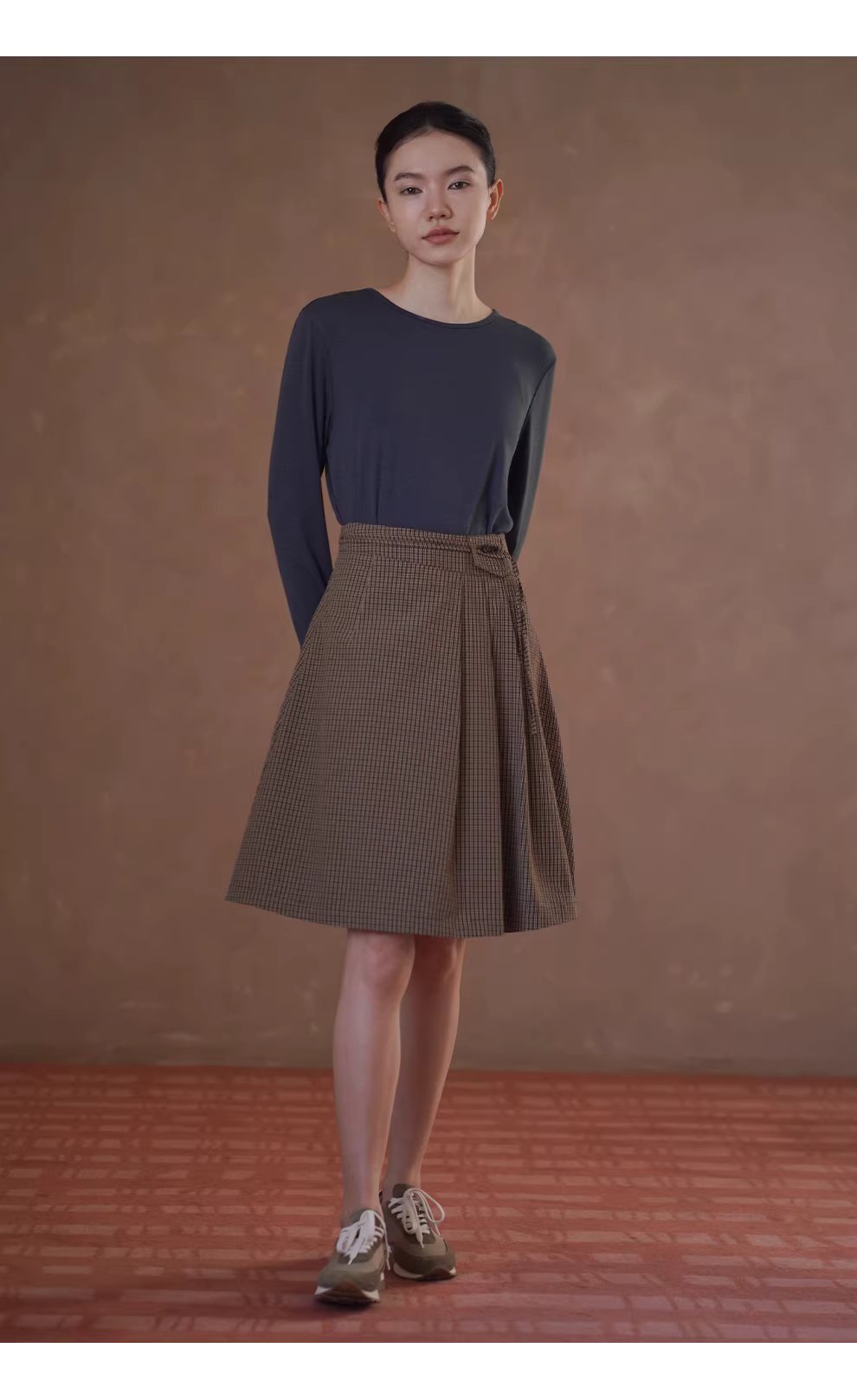 威爾斯學院格紋可調式腰節不規則百褶設計高腰A字裙,威爾斯學院格紋可調式腰節不規則百褶設計高腰A字裙,HBFS2009,威爾斯學院格紋可調式腰節不規則百褶設計高腰A字裙,透氣柔軟,調節腰頭