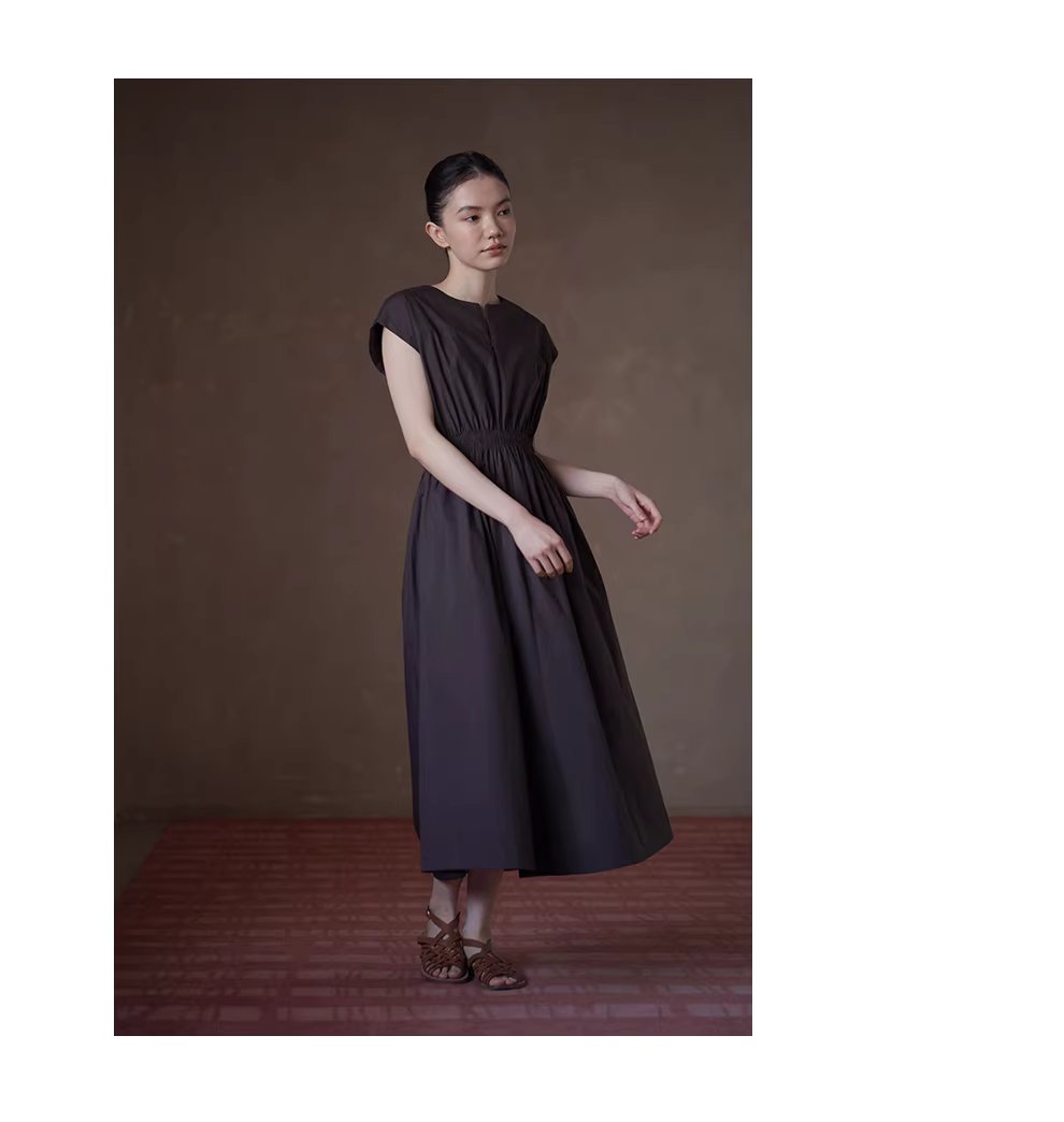 通勤的要義100棉顯瘦好版型收腰V領大裙擺遮肉連身裙女,通勤的要義100棉顯瘦好版型收腰V領大裙擺遮肉連身裙女,HBFS7016,通勤的要義100棉顯瘦好版型收腰V領大裙擺遮肉連身裙女,全棉親膚,A字版修身