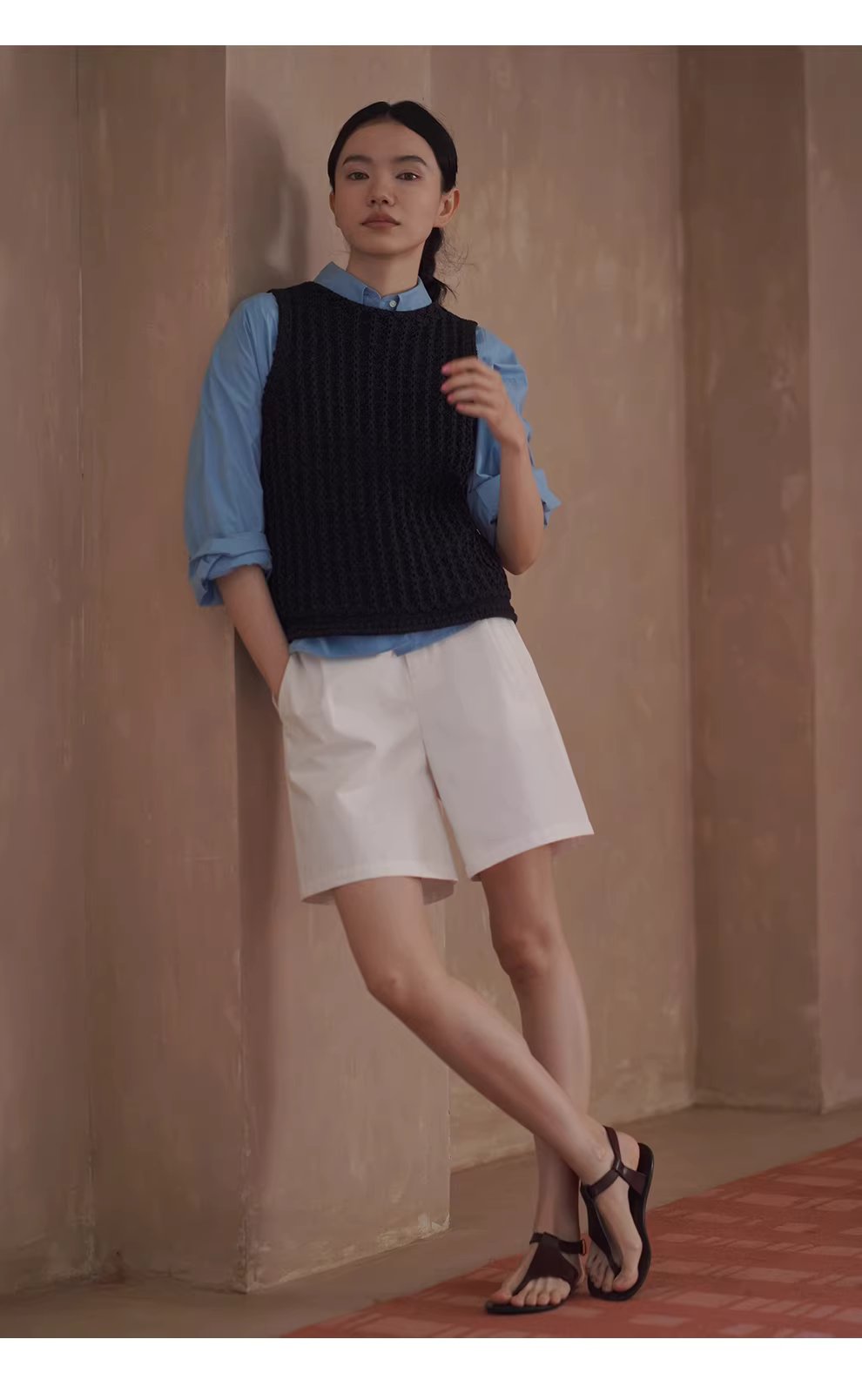 哥德肌理重工垂直絞花針織工藝半高領顯瘦無袖針織背心,哥德肌理重工垂直絞花針織工藝半高領顯瘦無袖針織背心,HBFS1045,哥德肌理重工垂直絞花針織工藝半高領顯瘦無袖針織背心,版型舒適,立體紋理