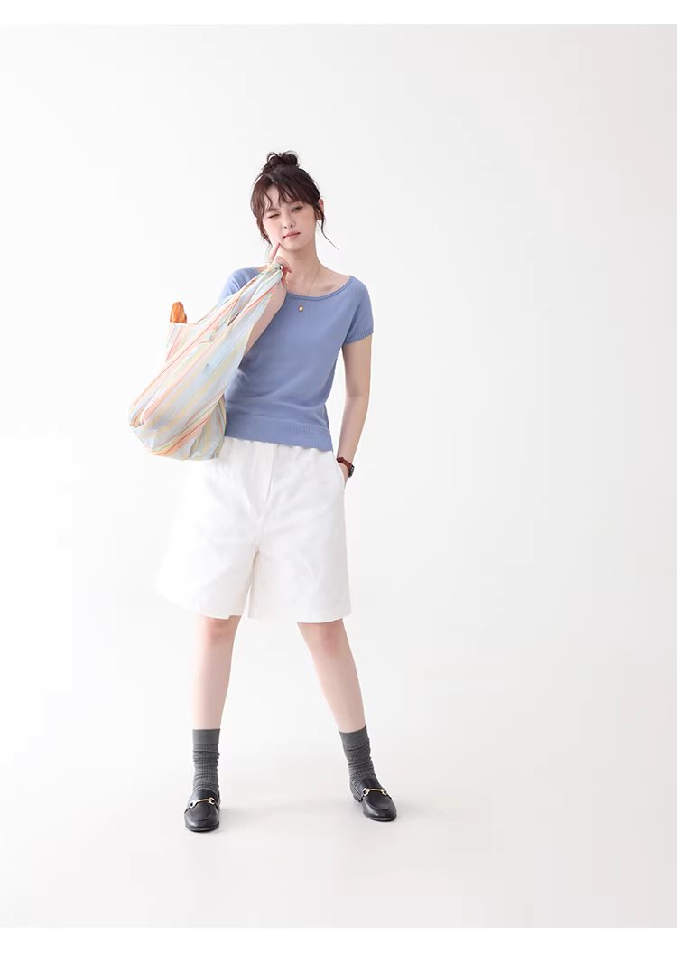 純色小一字領側開叉針織衫女夏新款慵懶顯瘦短袖上衣,純色小一字領側開叉針織衫女夏新款慵懶顯瘦短袖上衣,HBFS1051,純色小一字領側開叉針織衫女夏新款慵懶顯瘦短袖上衣,側邊開衩,薄款針織