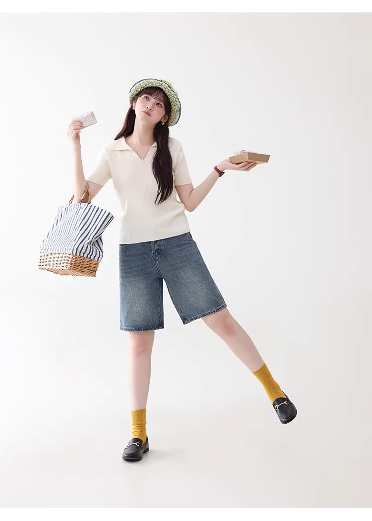 純色扭花翻V領短袖針織衫女26夏季新款溫柔顯瘦上衣,純色扭花翻V領短袖針織衫女26夏季新款溫柔顯瘦上衣,HBFS1054,純色扭花翻V領短袖針織衫女26夏季新款溫柔顯瘦上衣,V型翻領,修身版型