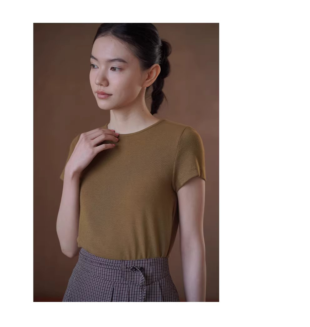 絲滑柔軟上衣彈性不束縛透氣合身顯白基礎圓領短袖T恤女,穿搭,上衣,絲滑柔軟上衣彈性不束縛透氣合身顯白基礎圓領短袖T恤女,HBFS1067,絲滑柔軟上衣彈性不束縛透氣合身顯白基礎圓領短袖T恤女