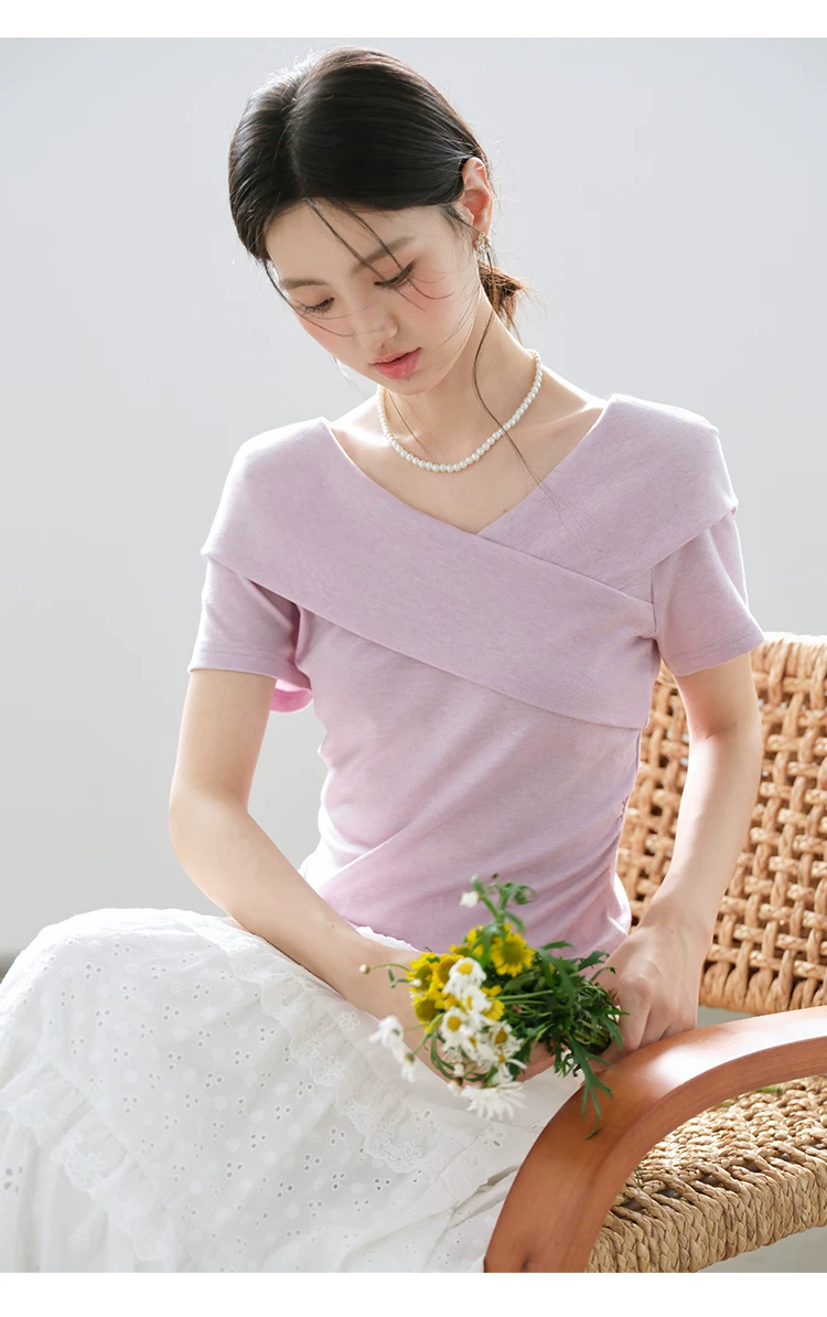 大尺碼法式氣質紫色T恤女2026新款夏季短袖高級感交叉V領上衣,大尺碼法式氣質紫色T恤女2026新款夏季短袖高級感交叉V領上衣,HBFS1168,大尺碼法式氣質紫色T恤女2026新款夏季短袖高級感交叉V領上衣,交叉V領,收腰顯瘦