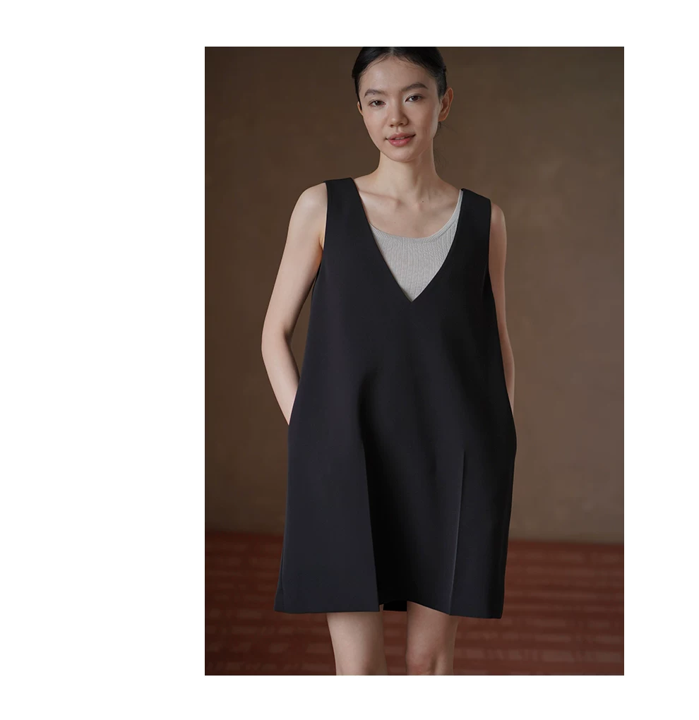 極簡輕奢感寬鬆大V領疊穿顯瘦垂感短款通勤背心連身裙女,極簡輕奢感寬鬆大V領疊穿顯瘦垂感短款通勤背心連身裙女,HBFS7108,極簡輕奢感寬鬆大V領疊穿顯瘦垂感短款通勤背心連身裙女,疊穿百搭,簡約寬鬆