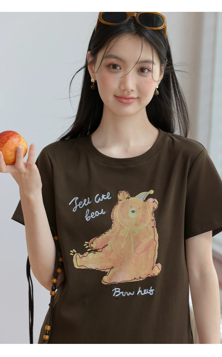 大尺碼夏日短袖T恤女2026新款咖啡色小熊印花巨好看減齡上衣,大尺碼夏日短袖T恤女2026新款咖啡色小熊印花巨好看減齡上衣,HBFS1300,大尺碼夏日短袖T恤女2026新款咖啡色小熊印花巨好看減齡上衣,中大尺碼,童趣印花